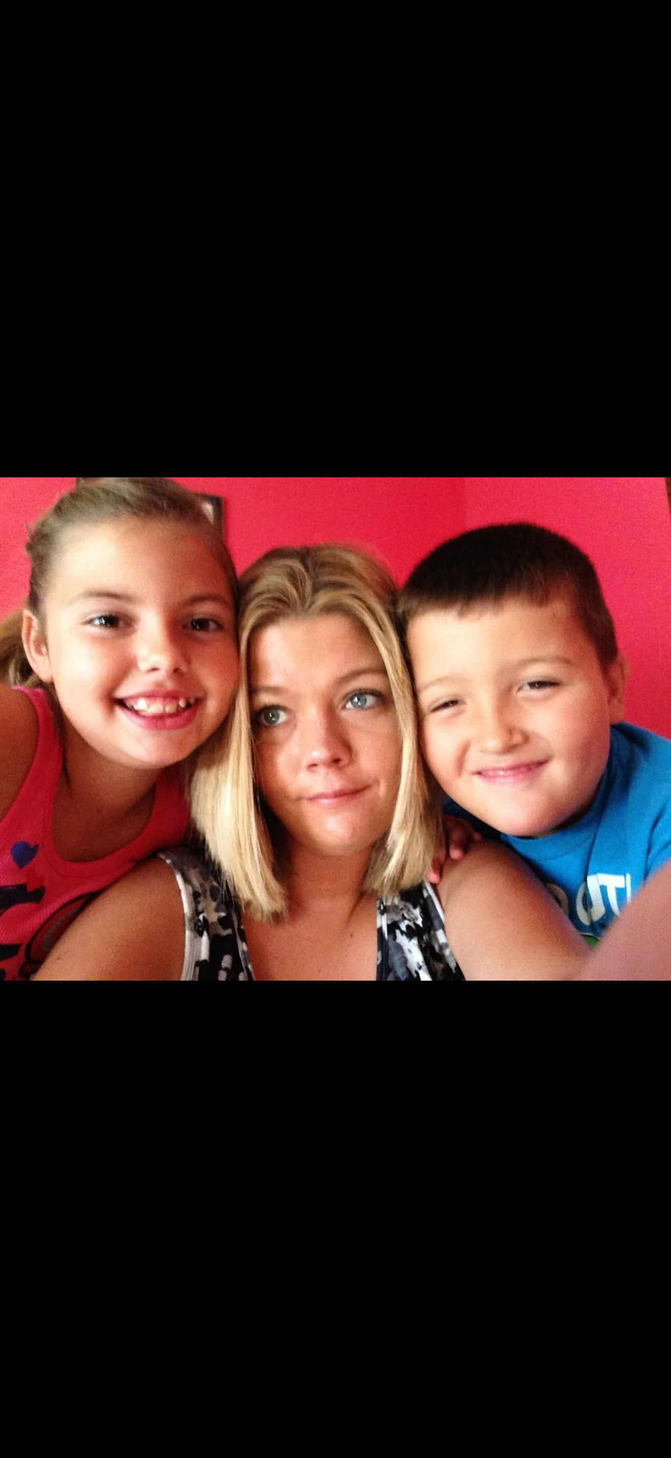 Help My Mom Fight Stage 4 Lung Cancer campaign photo, 2 of 7