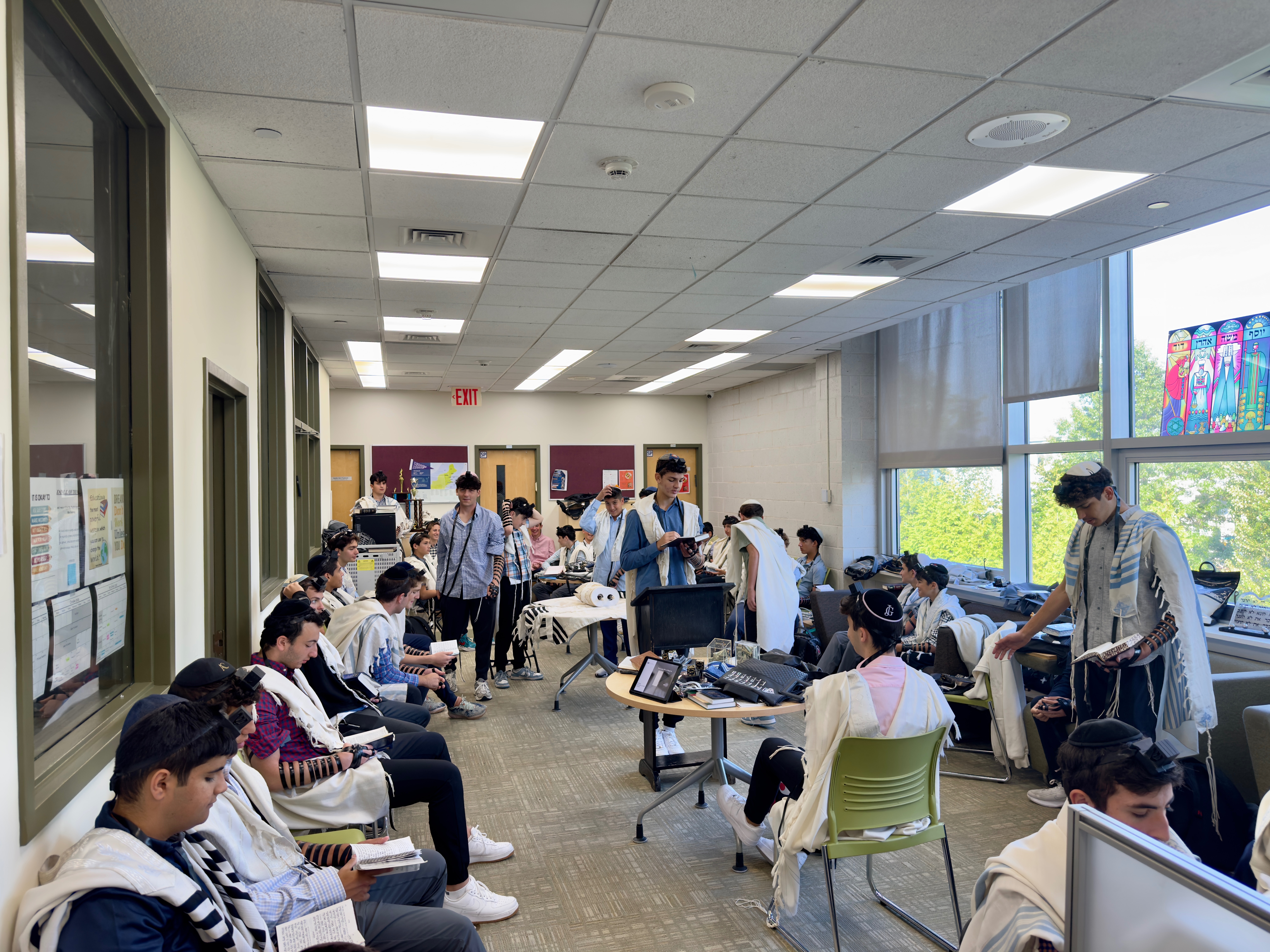 DRS Yeshiva High School Sfardi Minyan 2025 - 2026 campaign photo, 5 of 8
