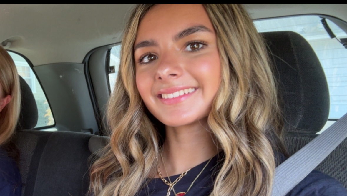 Ariana's Fight Against Ewing Sarcoma photo