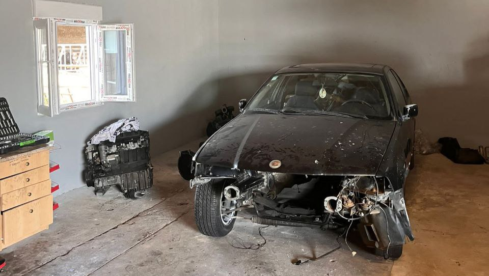 Help Me Restore My Father’s BMW E36 Compact photo