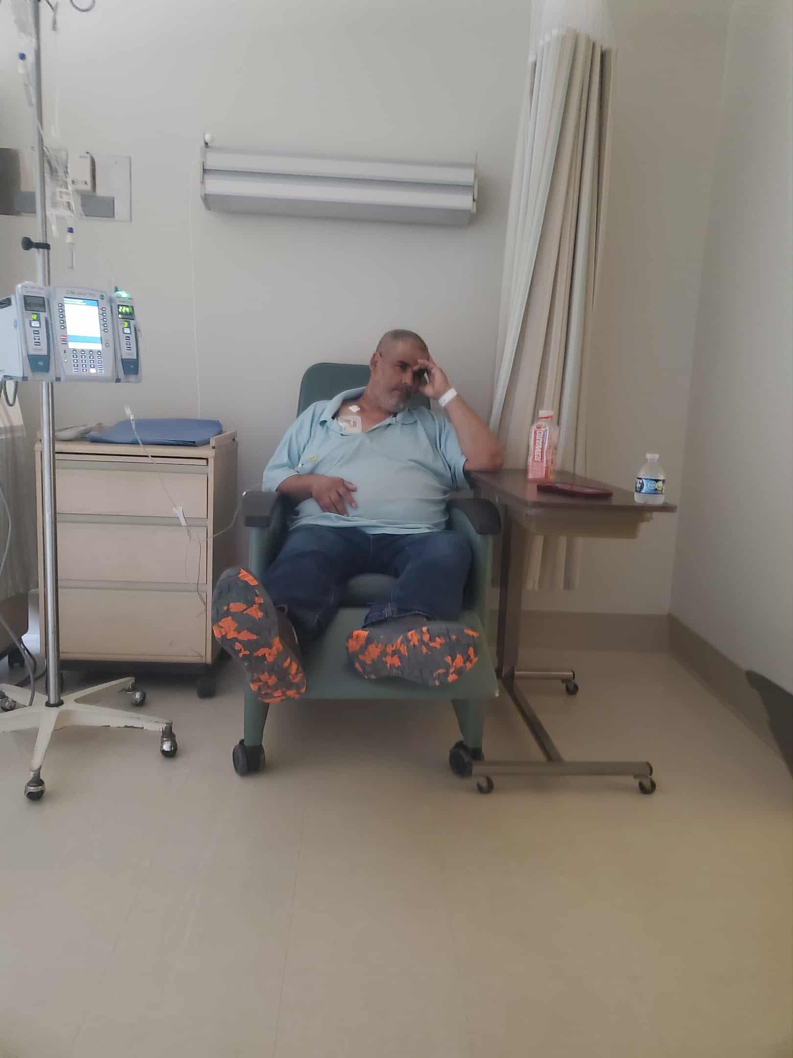 Help my dad: Ricardo’s Fight with Cancer - Family in Crisis campaign photo, 2 of 7