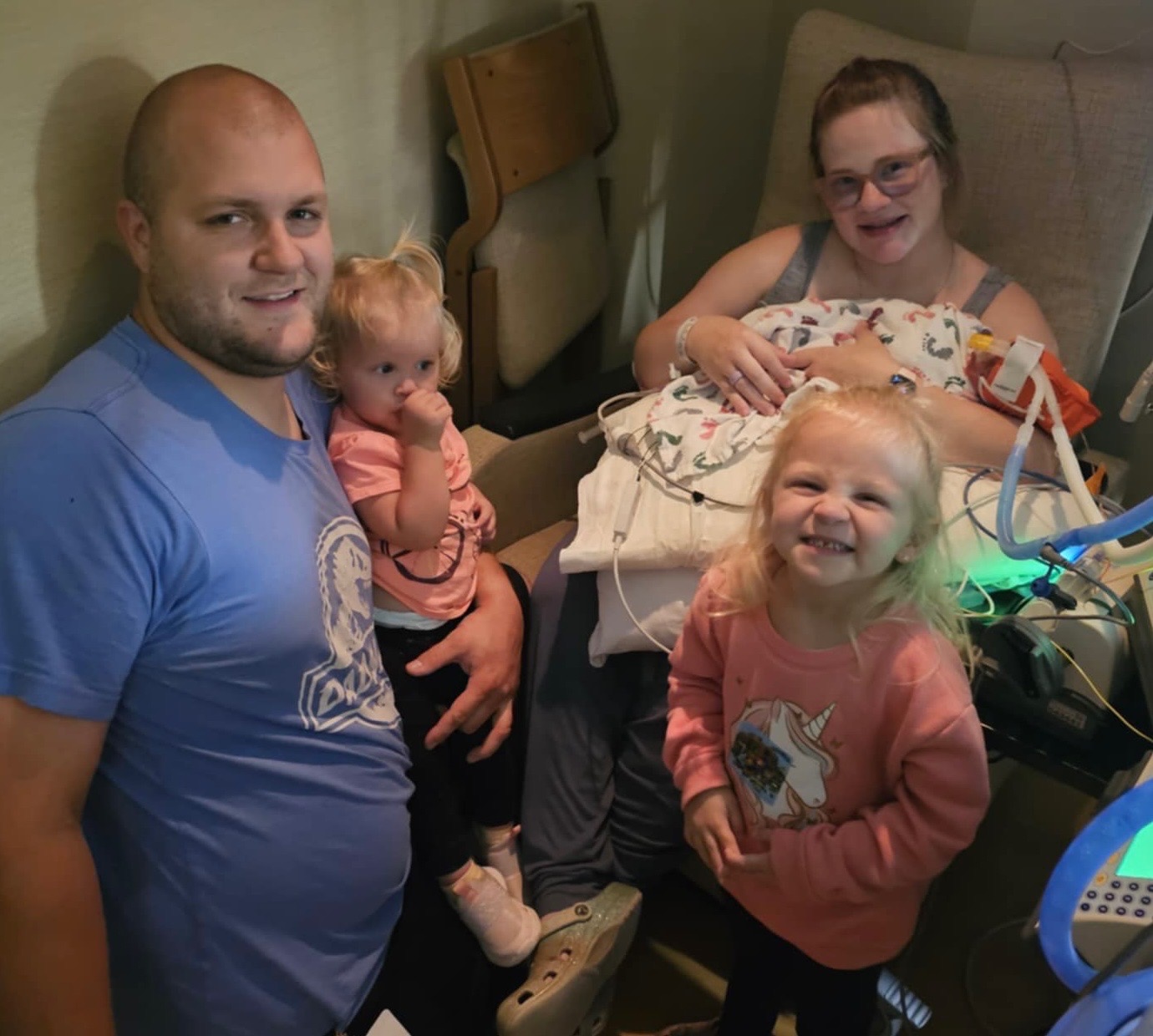 The Simonic Family campaign photo, 7 of 8