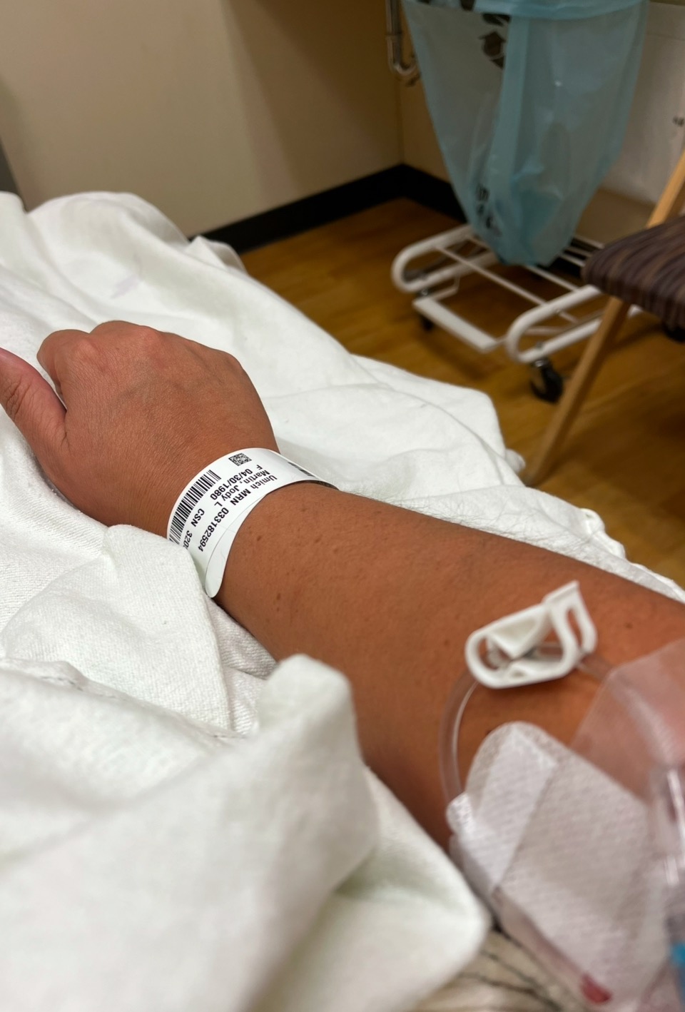 Help a Single Mother Recover from Transplant campaign photo, 5 of 6