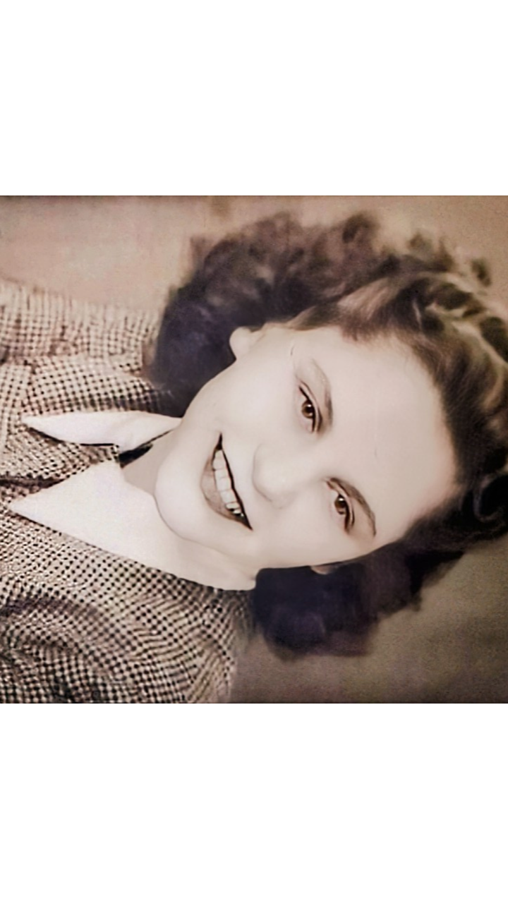 MOTHER Grandmother Great-grandmother in bad nursing home. photo