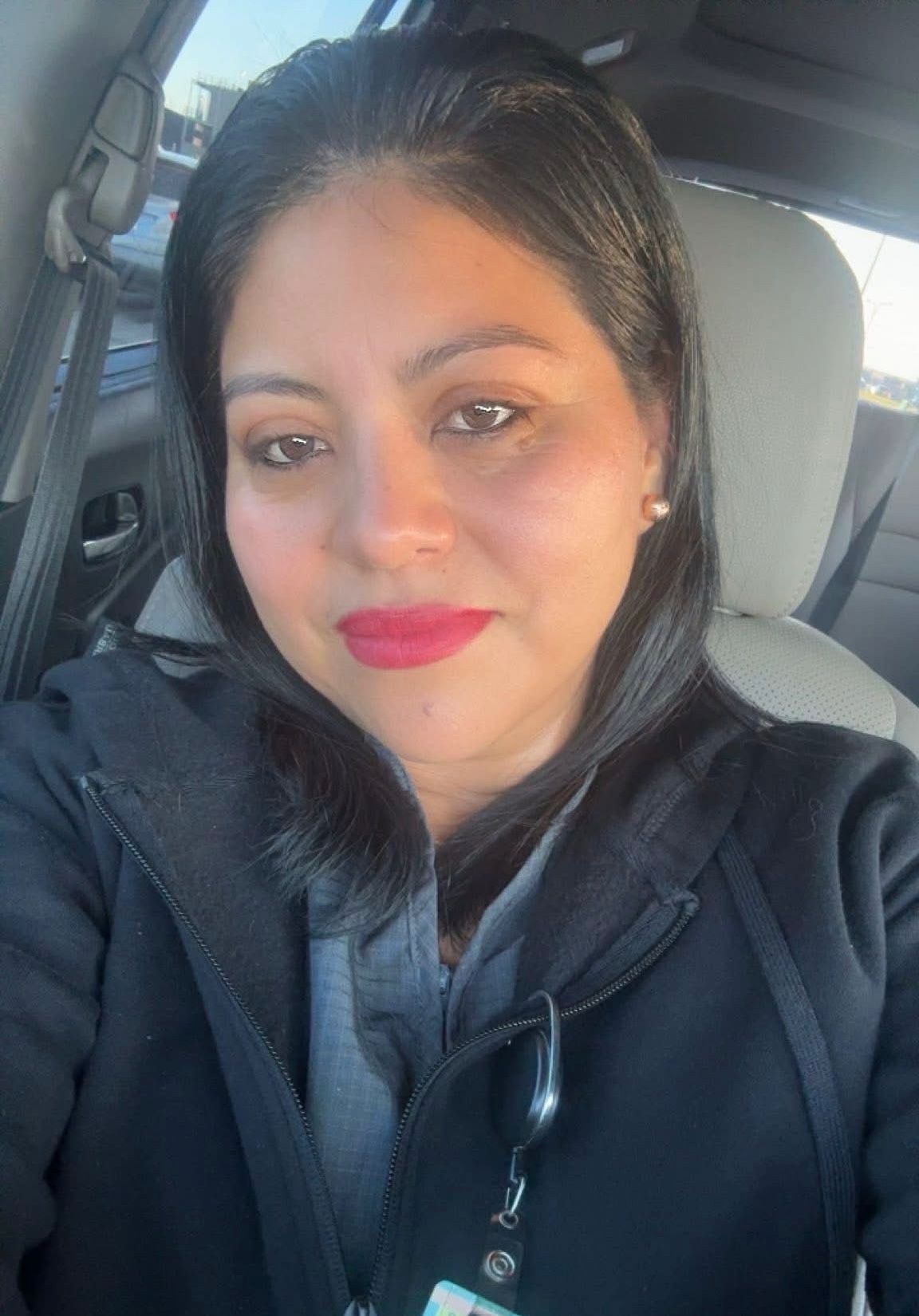 Help Alma Recover and Support Her Family campaign photo, 2 of 4