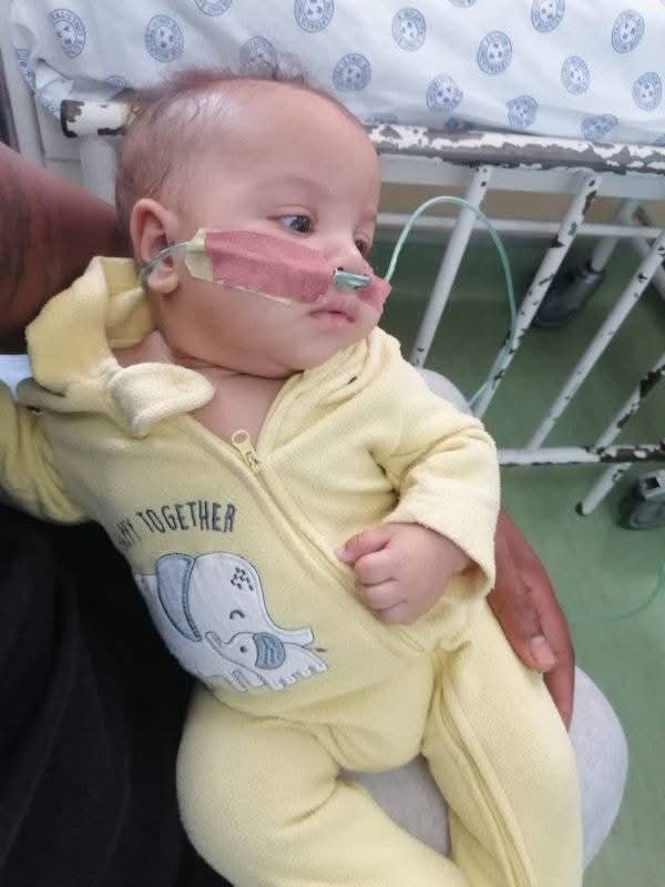 Please help my baby is fighting for her life im a single tee campaign photo, 5 of 6