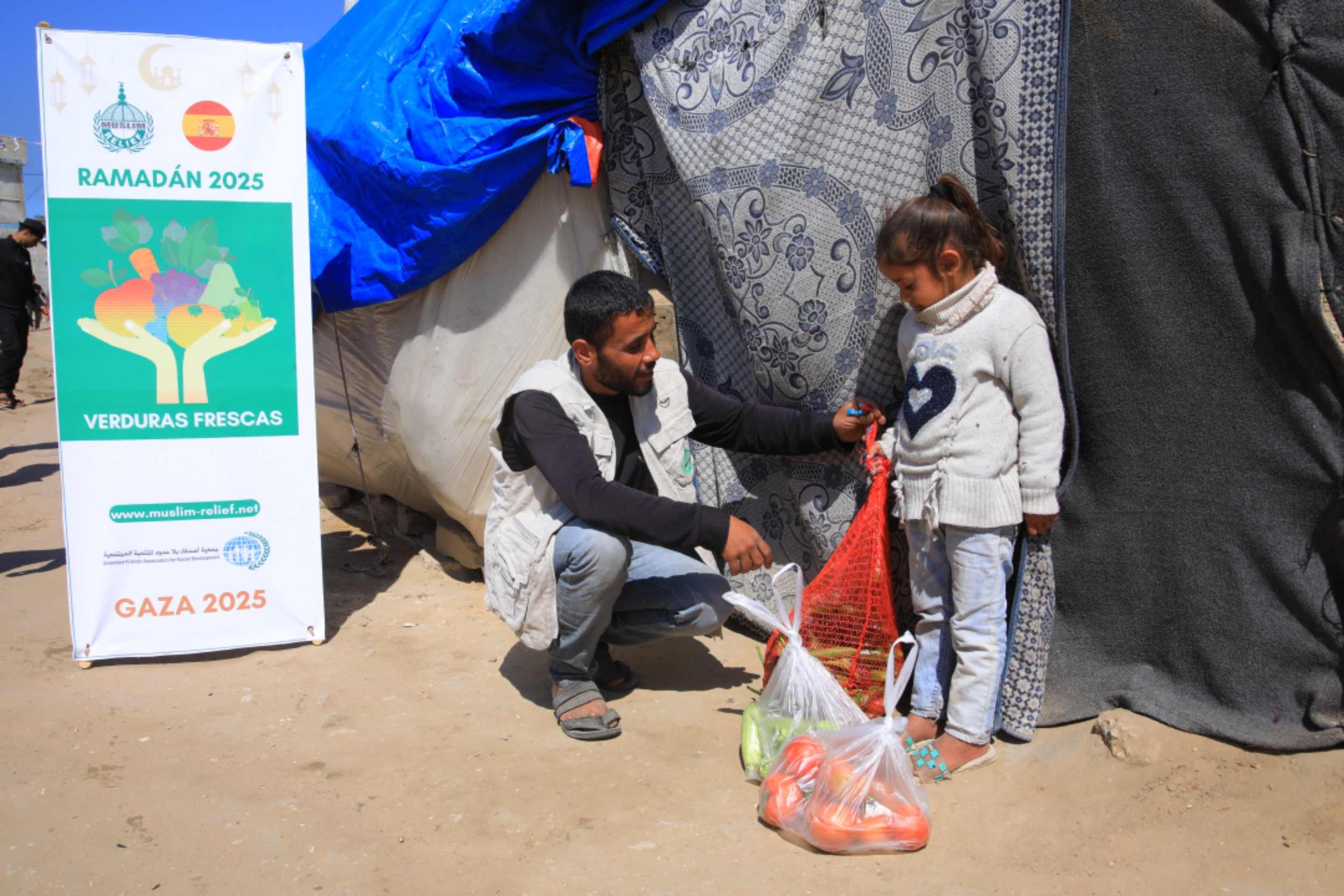 No Child Should Go Hungry – Emergency Food & Water for Gaza campaign photo, 4 of 8