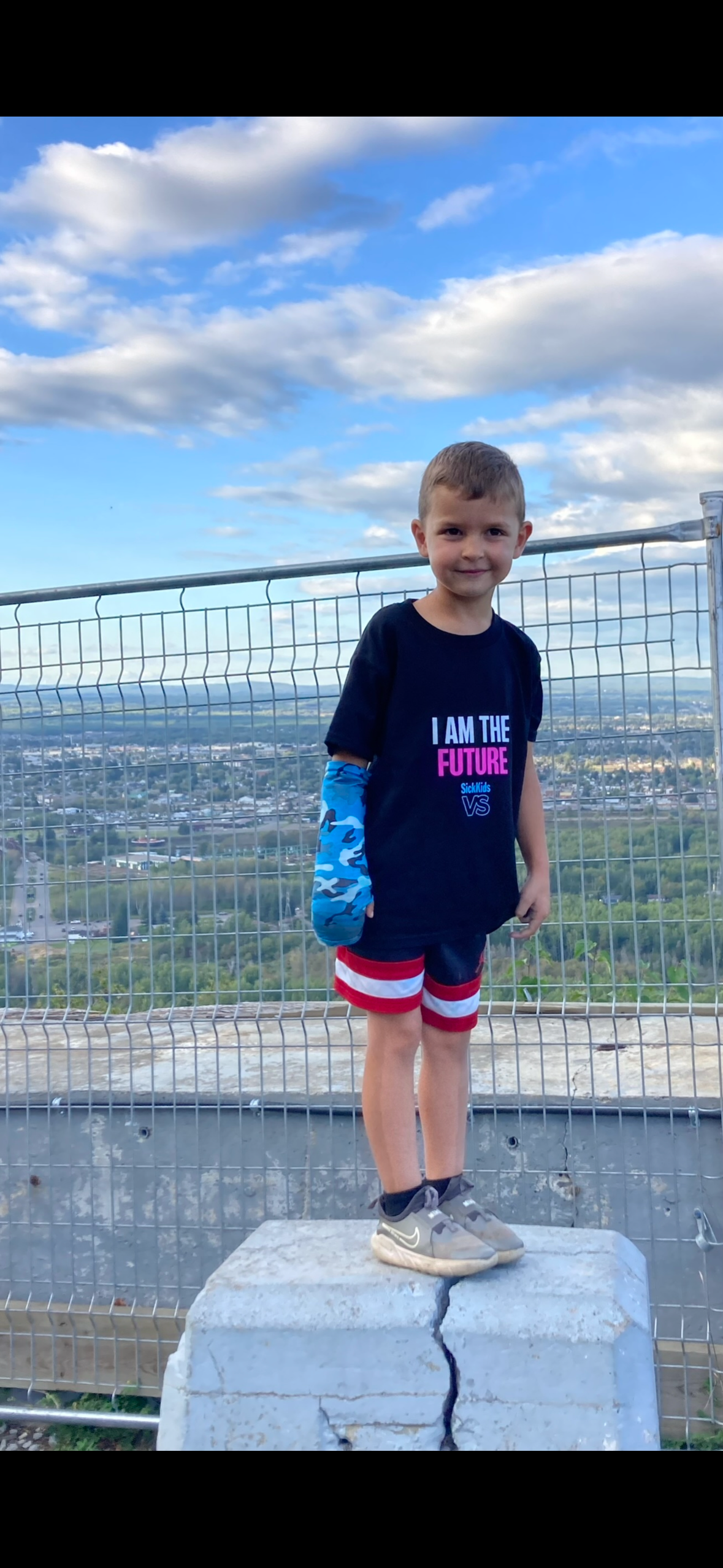 Owen & Arjay Thompsons Mini Terry Fox Marathon! campaign photo, 2 of 7
