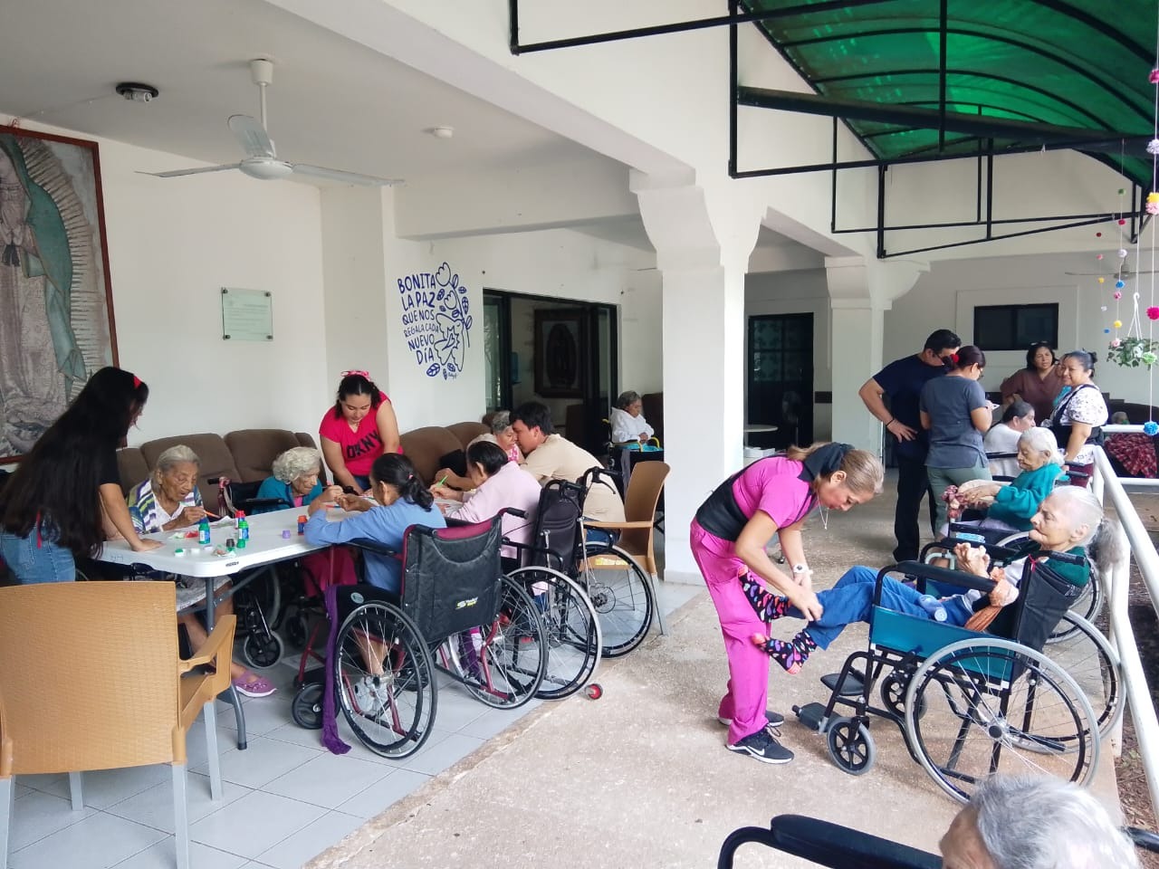 Ayúdanos a mejorar el hogar de abuelitos campaign photo, 5 of 8