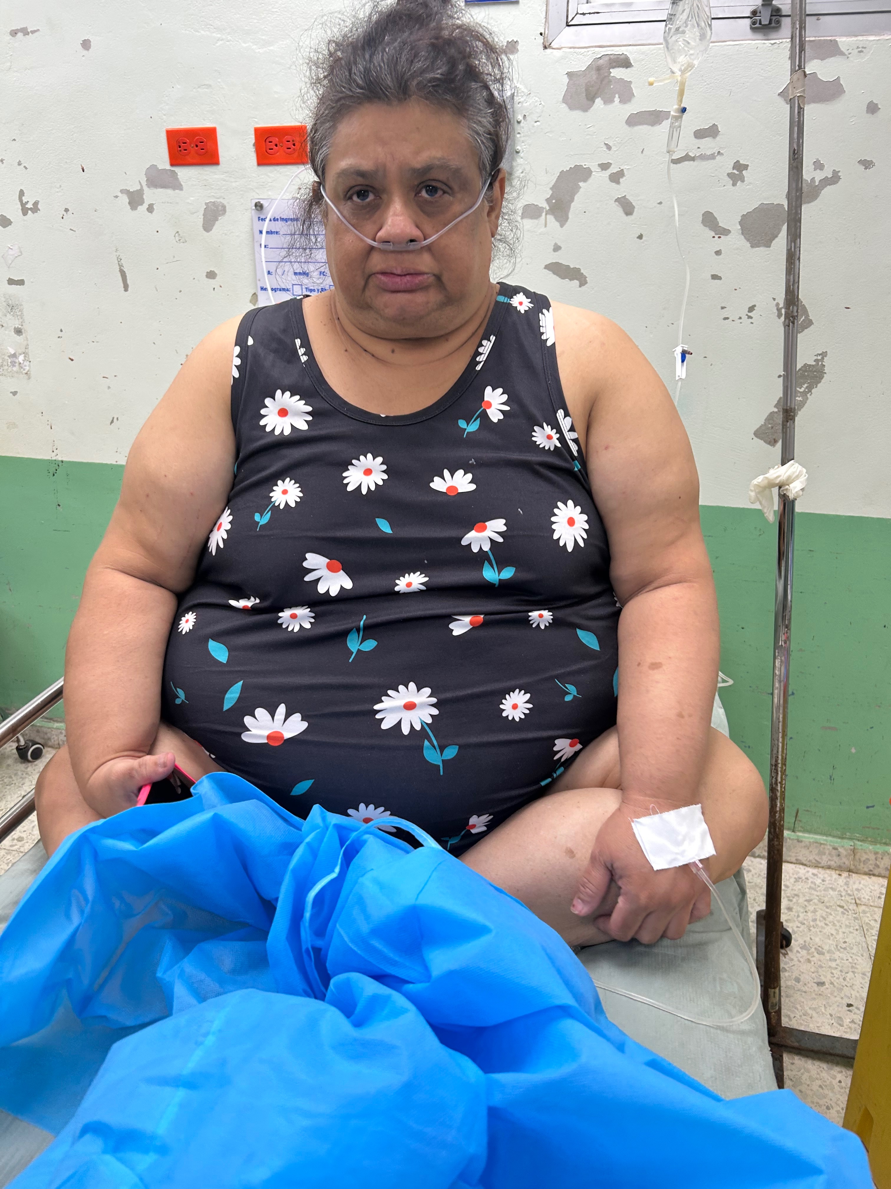 Mamá me dueles campaign photo, 5 of 6