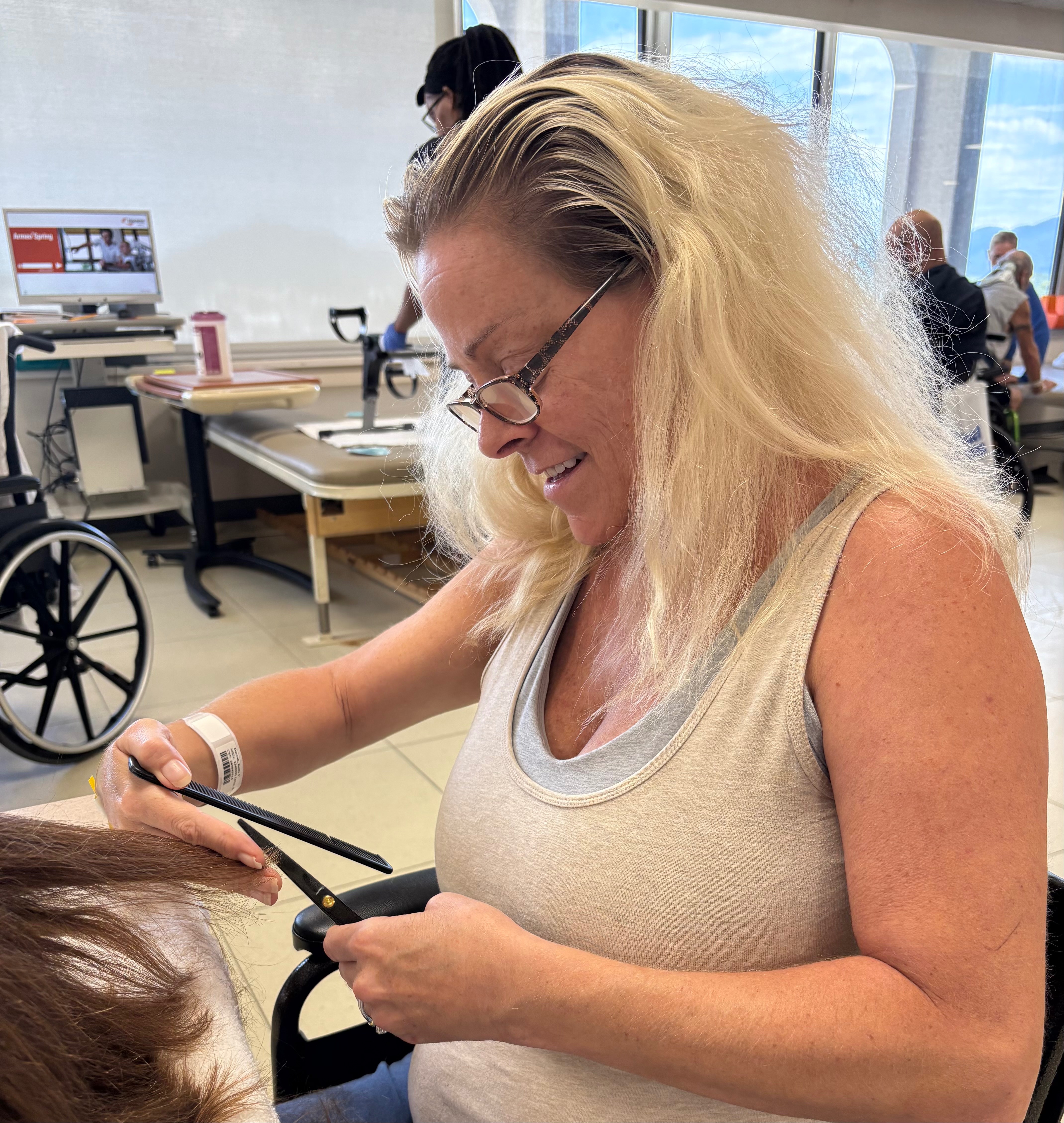 Support Kelly's Road to Recovery and Salon Revival campaign photo, 6 of 8