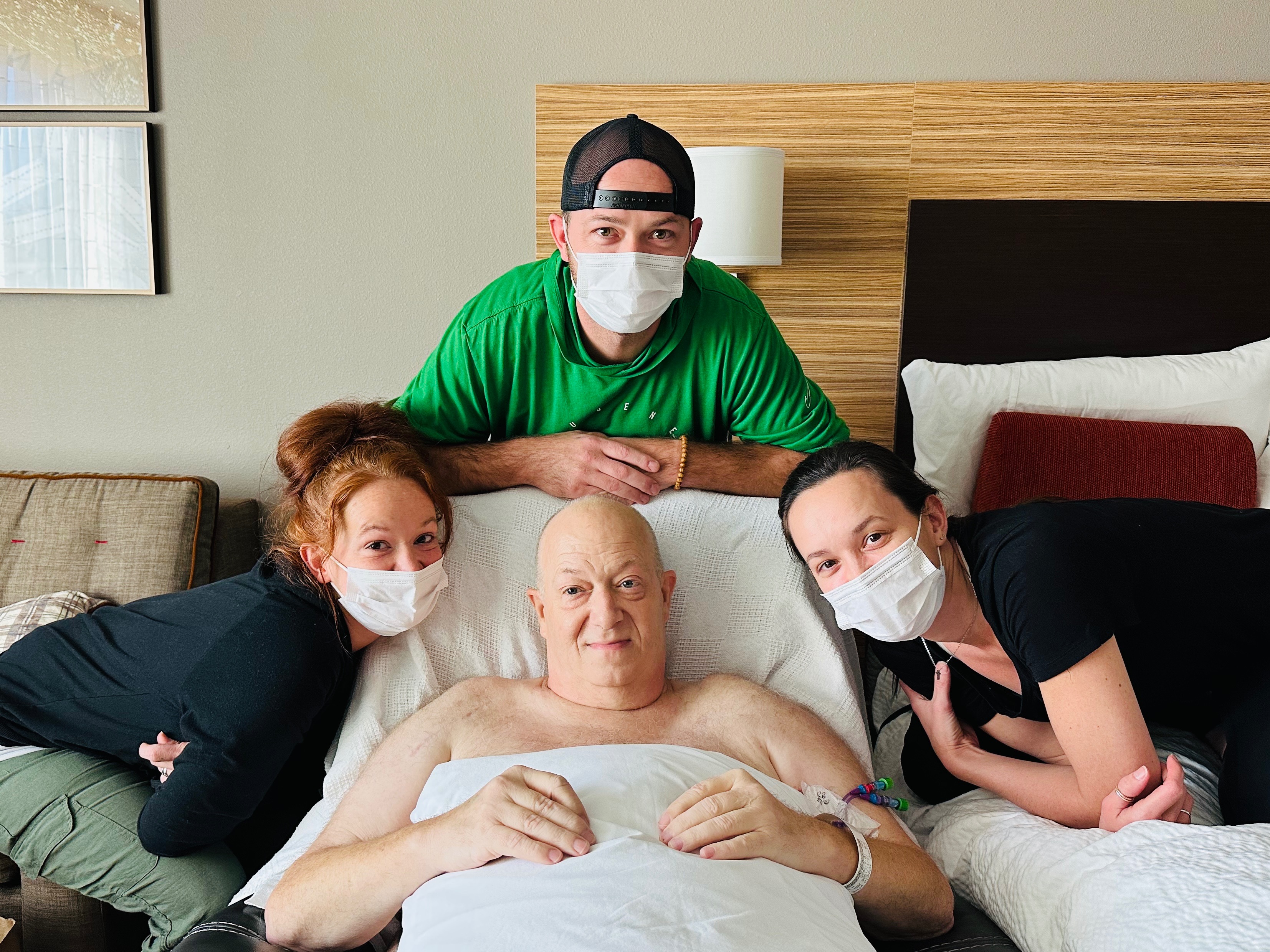 Offset the costs of being by his side: food, housing, travel campaign photo, 4 of 8