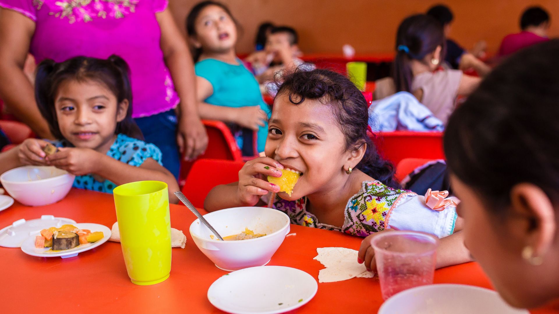 Kampagnen-Foto für Anemia CERO: 300 niños sin Anemia, 5 von 8