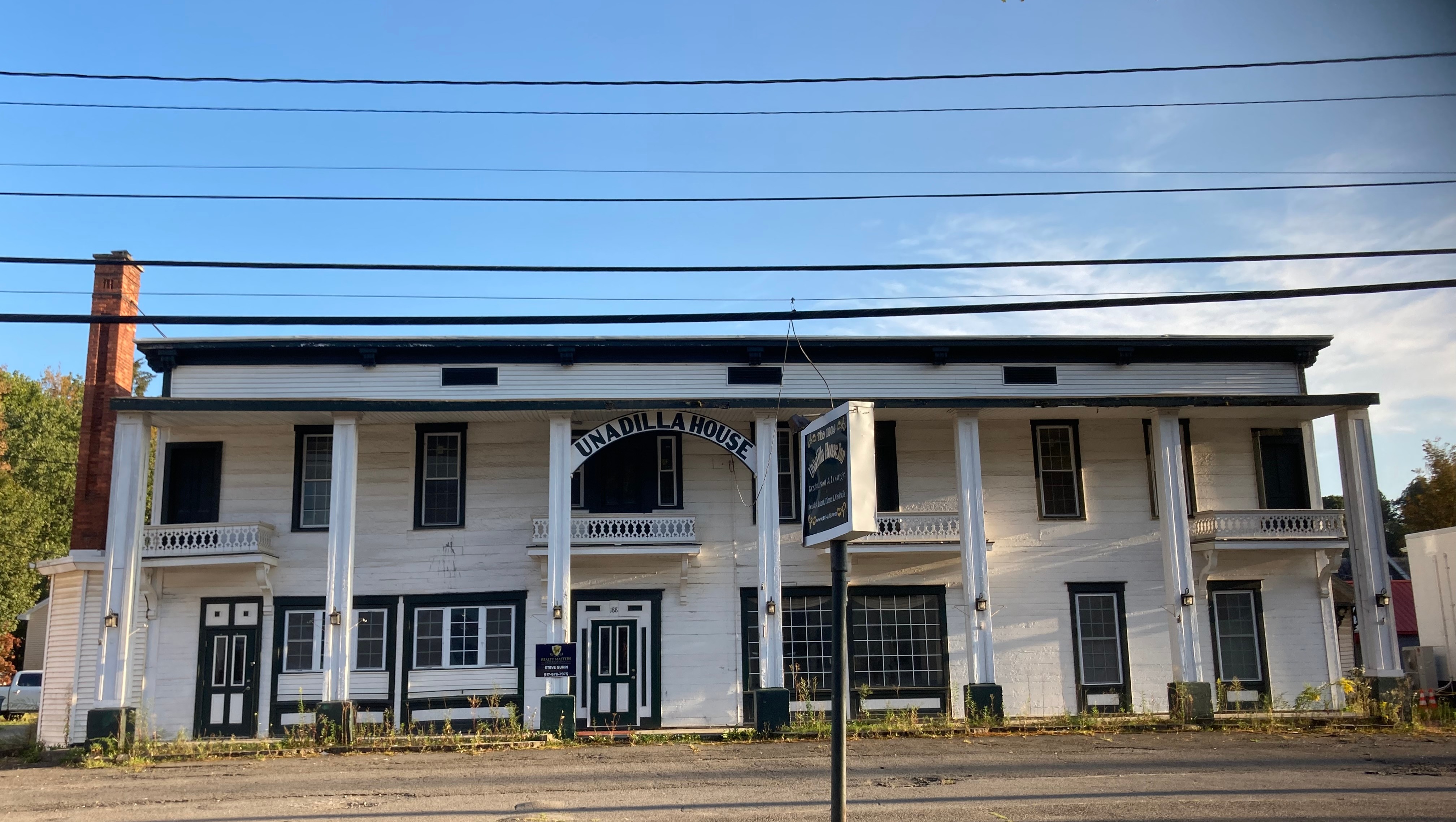 Healing Community Center w Cat, Music, Art & Food Therapy photo