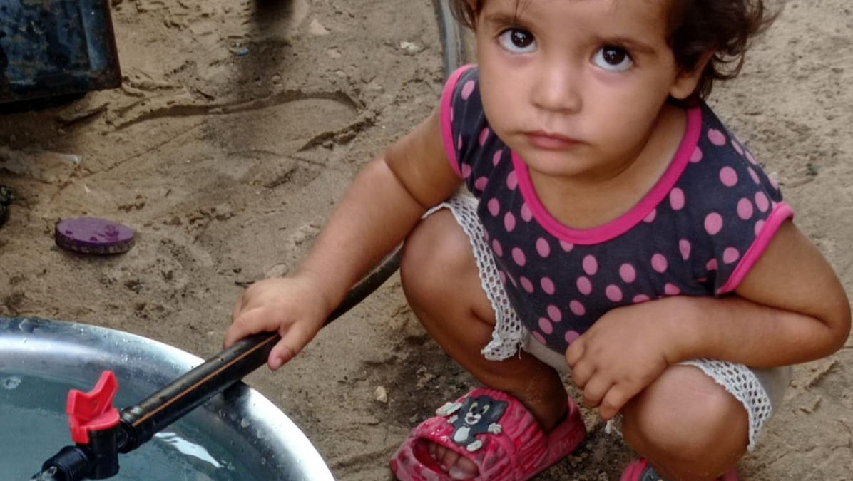 Help Aseel Taif and her family photo