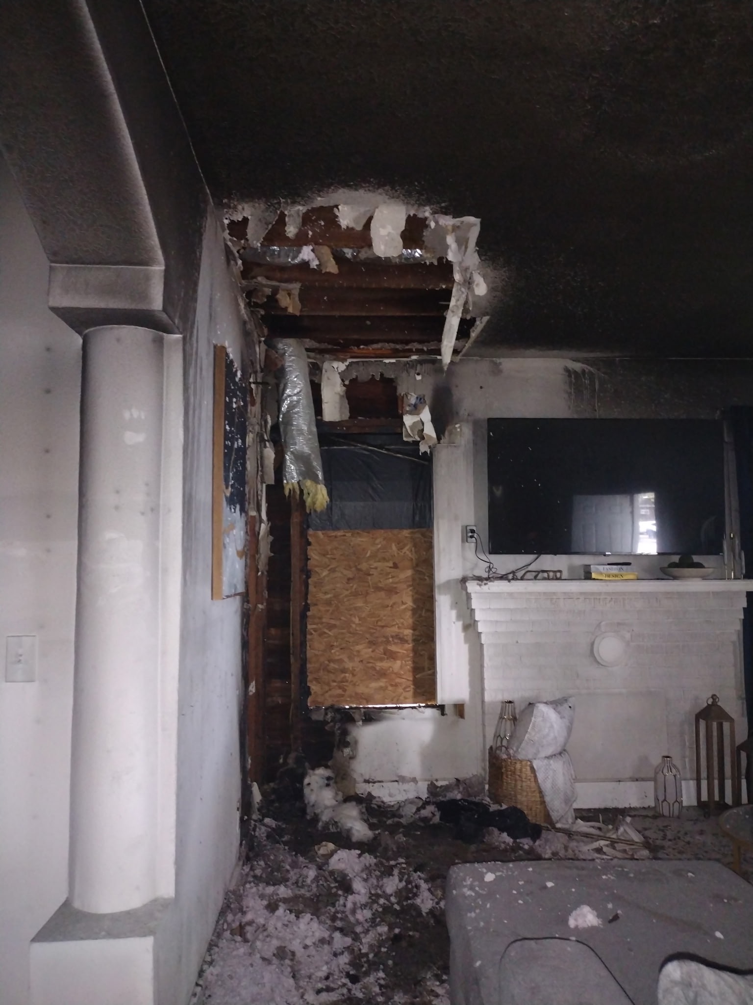Danielle Bryant and family- Recovery from House Fire campaign photo, 2 of 8