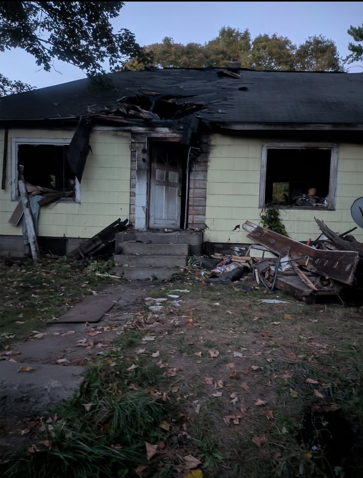 Support the Johnson family after tragic house fire campaign photo, 4 of 5
