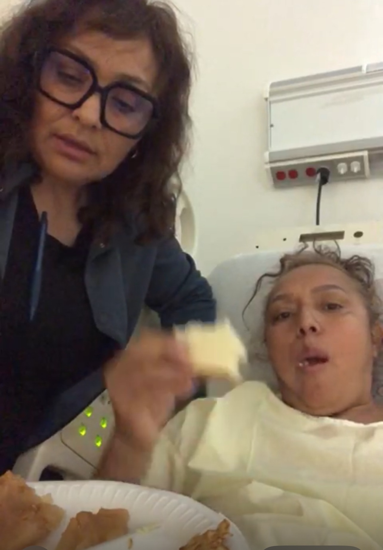 Support Lidia Pereira’s Cancer Treatment campaign photo, 2 of 5