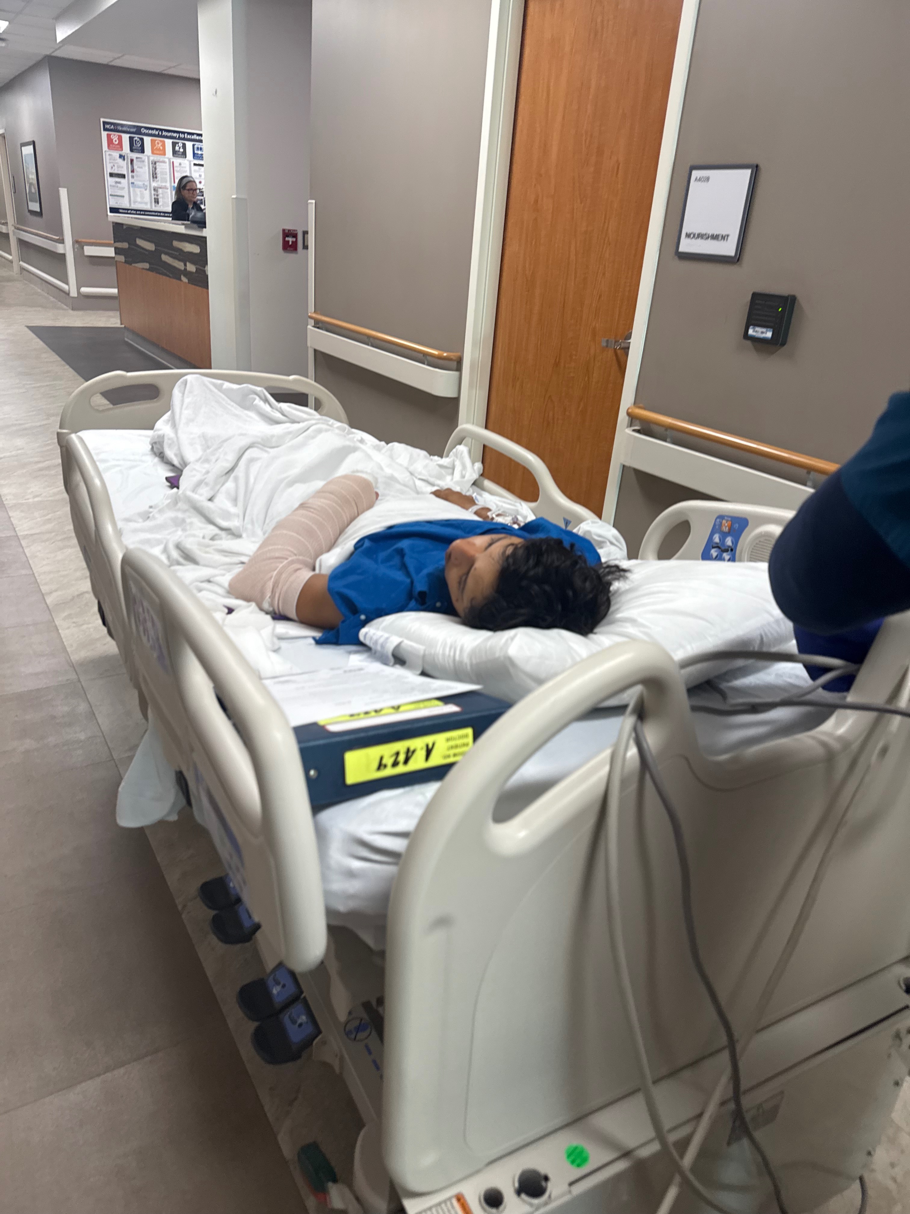 Donate to Eivar Vazquez's Medical and Family Needs campaign photo, 4 of 7