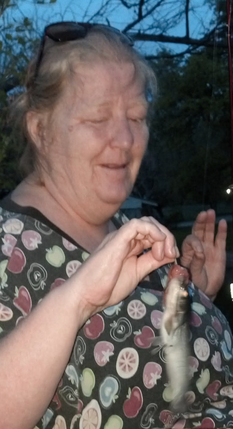 Help the family of Kathleen Warren after their loss campaign photo, 7 of 8
