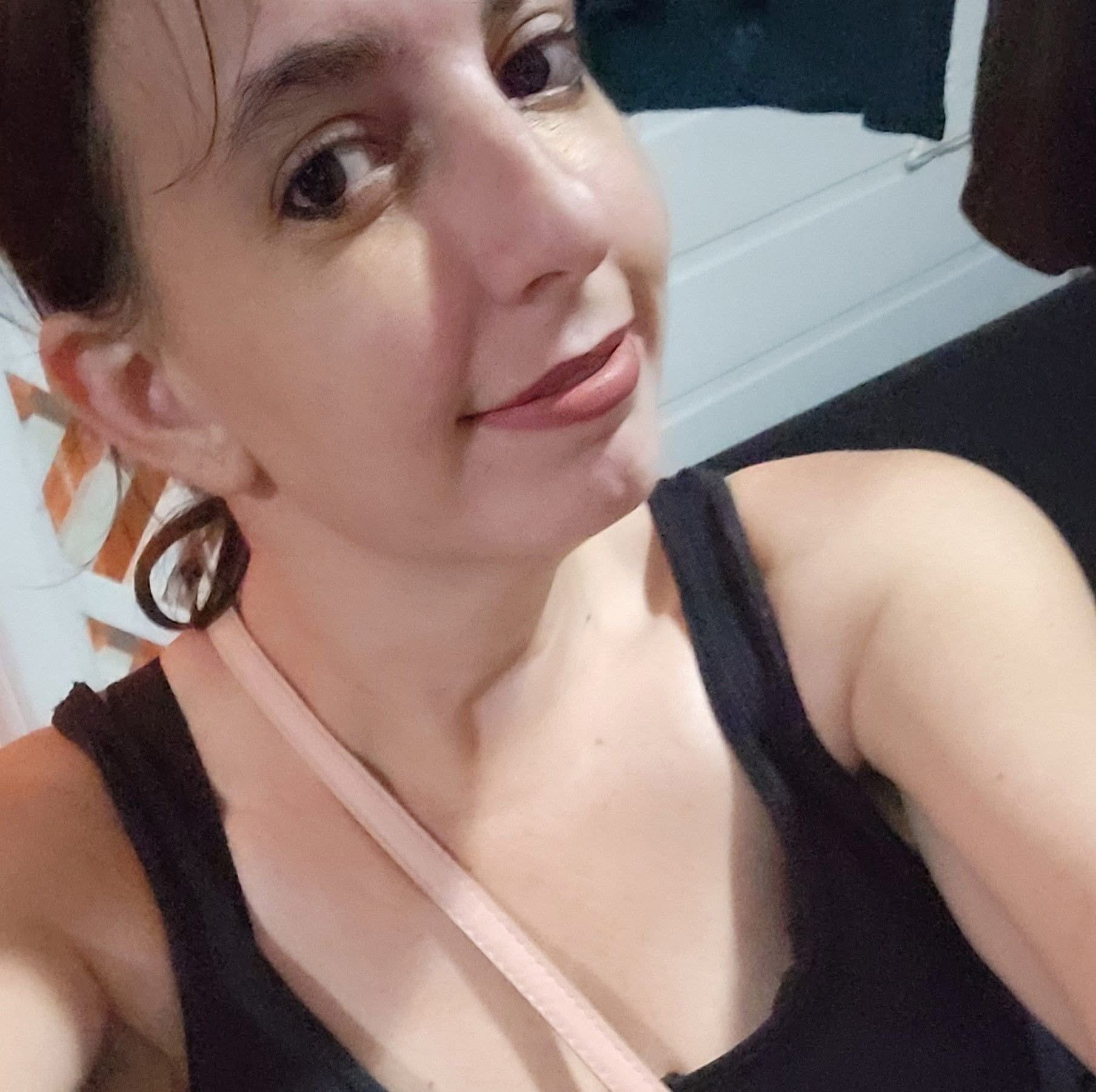 Help Jennifer through a medical emergency and hardships campaign photo, 4 of 5