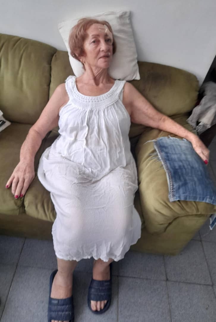 MI MAMA NECITAS CON URGENCIA REALIZARSE MÁS ANÁLISIS campaign photo, 5 of 8