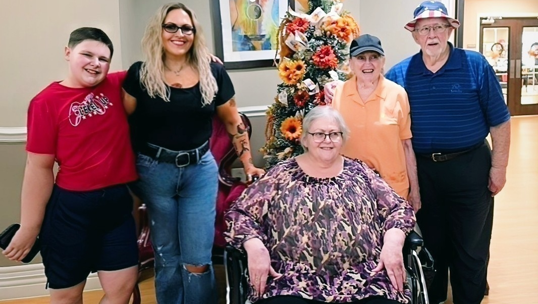 Help my disabled momma afford medical needs photo
