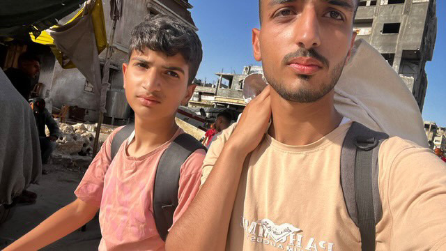 Help Soliman evacuate from a warzone campaign photo, 2 of 5