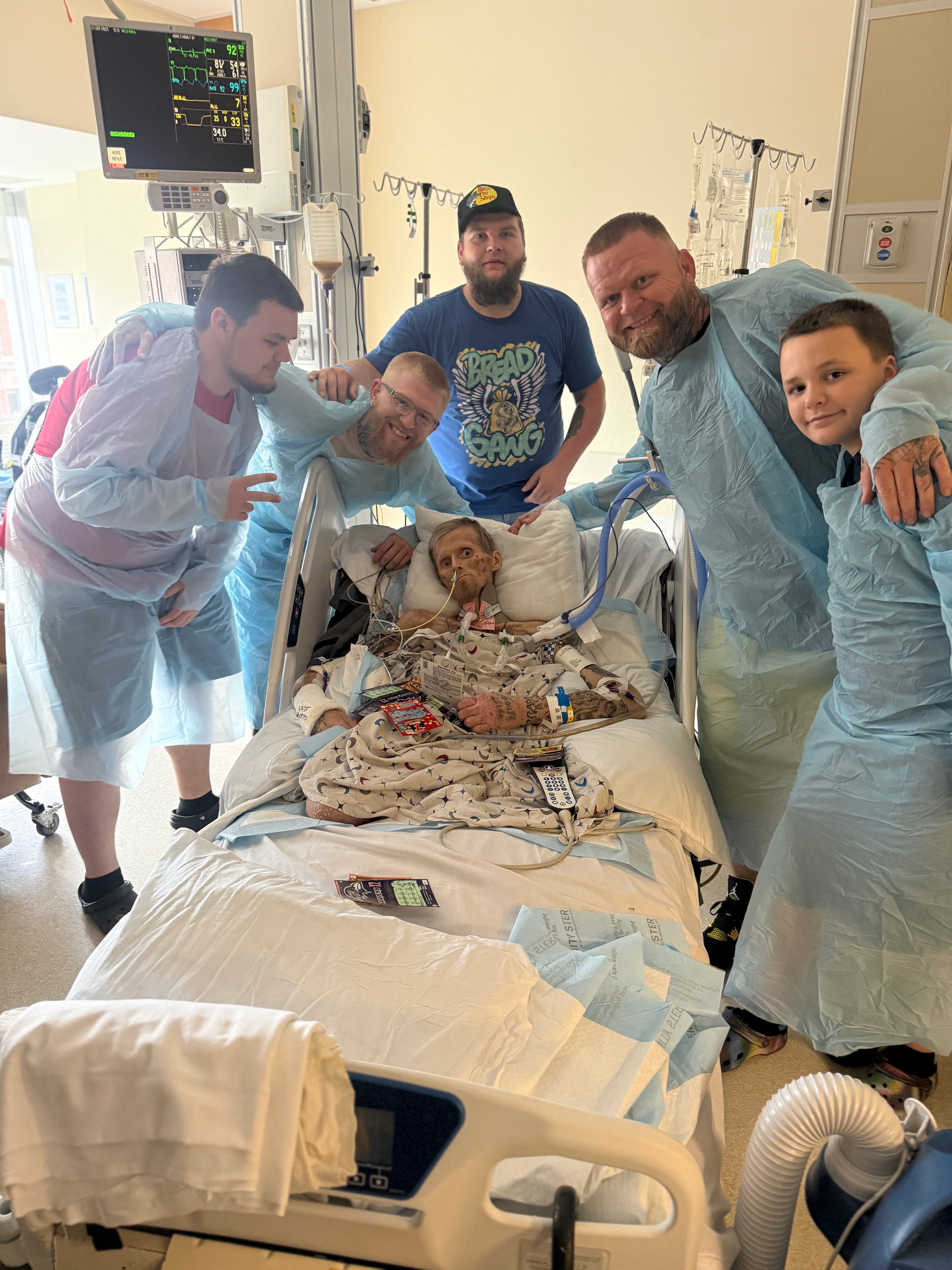 Support Robert Swaggerty's Cremation Costs campaign photo, 4 of 6