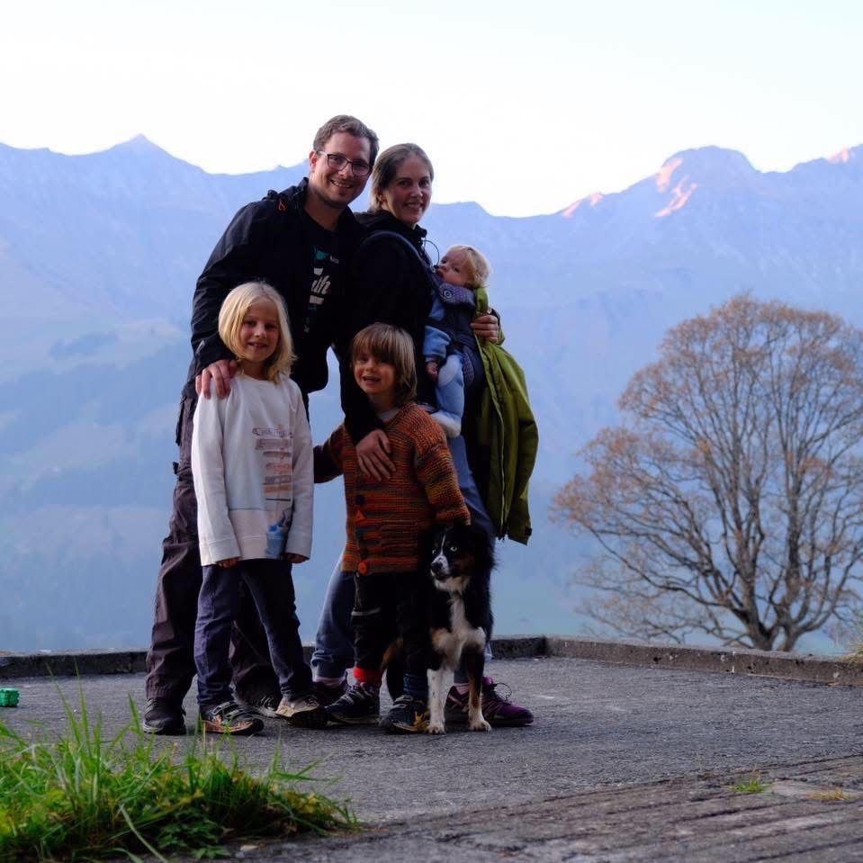 Gemeinsam durch den Sturm campaign photo, 7 of 8