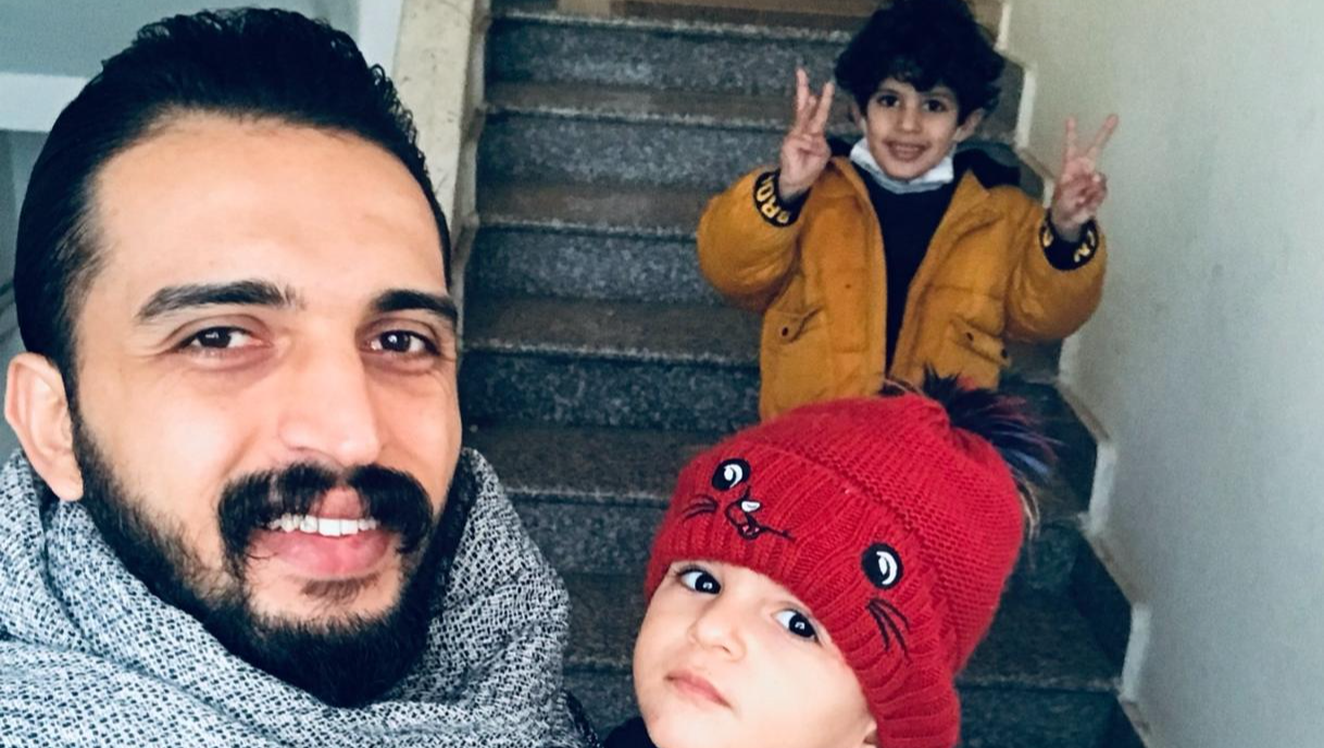 Photo du lien From Lawyer to Homeless Father: Abdullah’s Plea for Survival épinglée