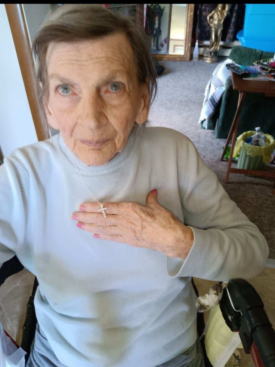 Help Grandma Betty move campaign photo, 2 of 5