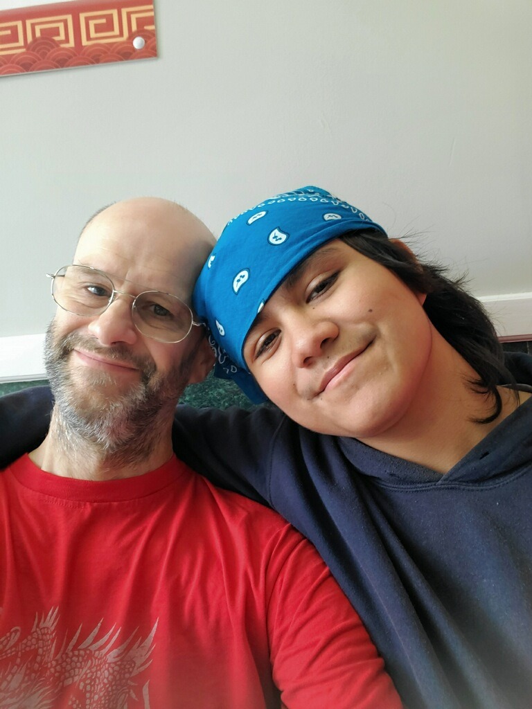 Help Glenn McGrew pay his bills so his fam can stay housed campaign photo, 2 of 4