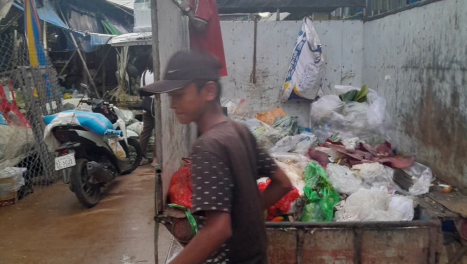 Empowering Youth Through Waste Management photo