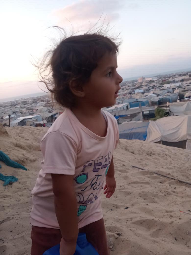 Help Um Nada's 4 Kids Survive Gaza Famine - Need Urgent Food campaign photo, 4 of 7