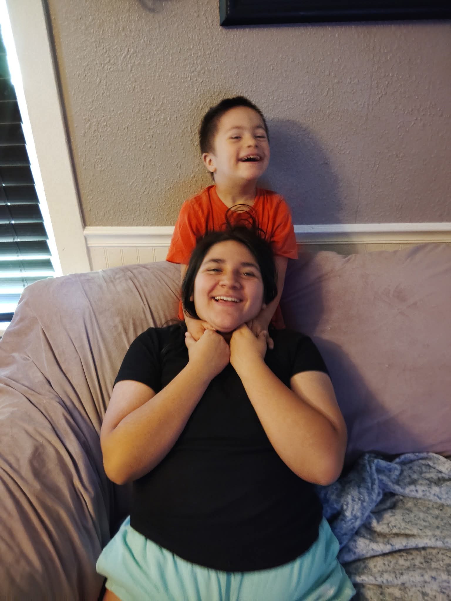 Emergency support needed for mom and two children campaign photo, 2 of 4