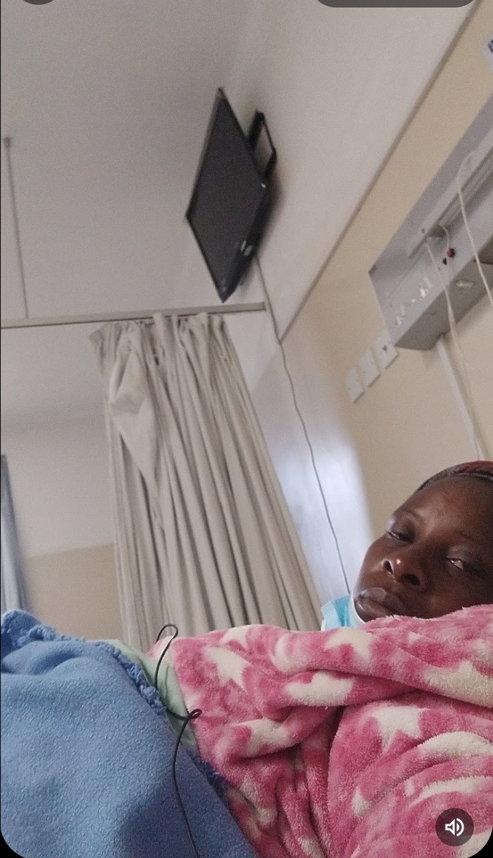 Tracy urgently need help for a knee replacement surgery. campaign photo, 4 of 5