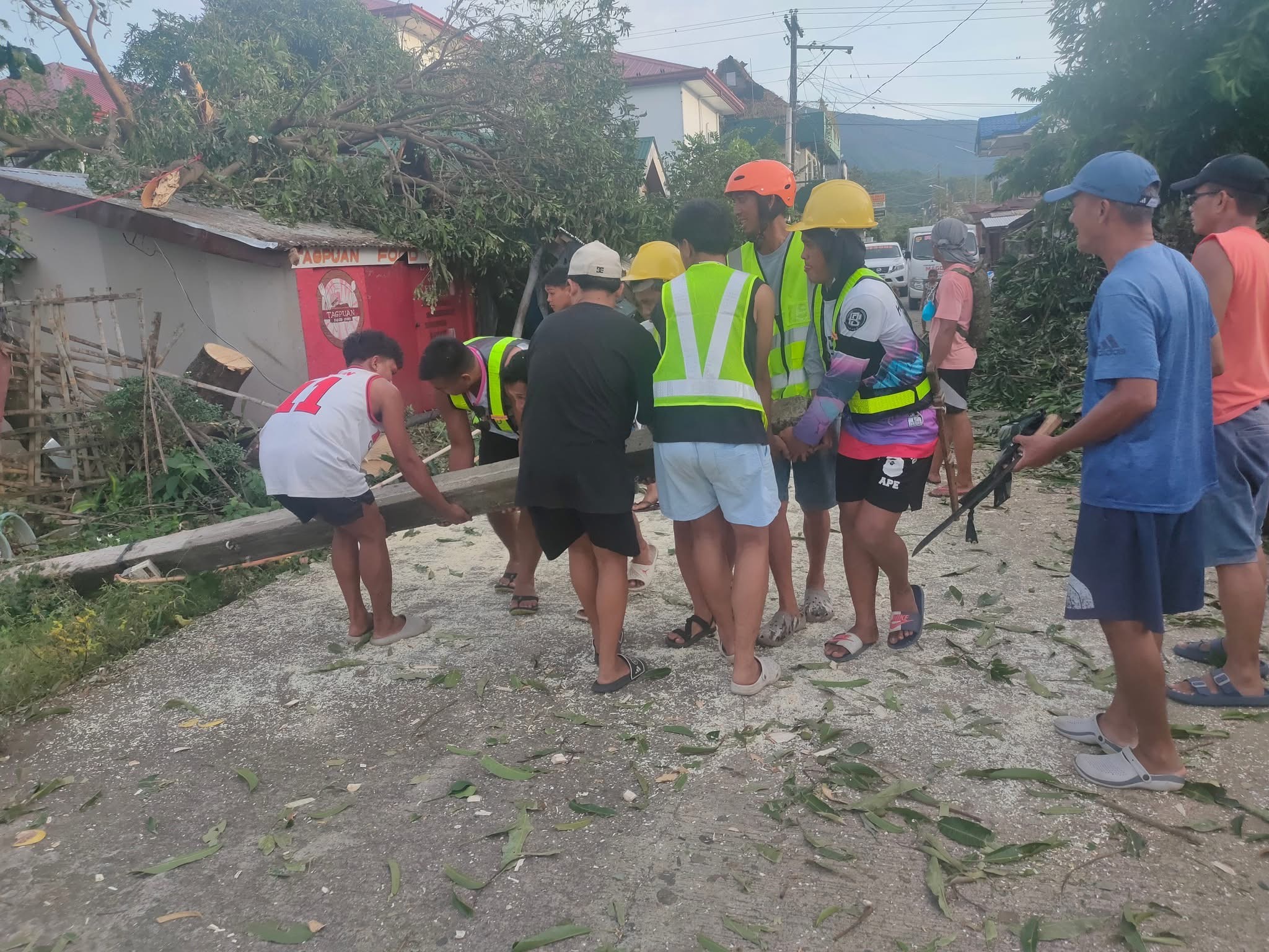 Help Sibuyan, Romblon Rise After Typhoon Opong’s Destruction campaign photo, 6 of 8