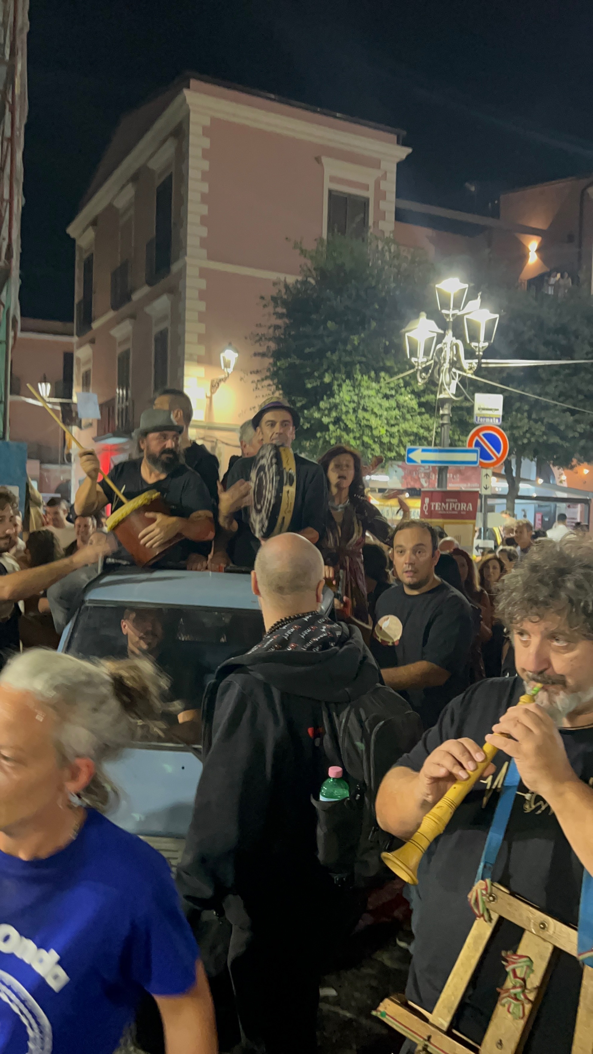Sostieni la festa e aiutaci a continuare questa magia! campaign photo, 5 of 6