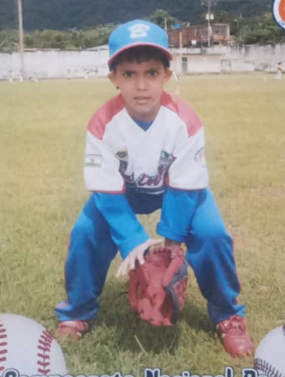 TU MANO AMIGA ME LLEVARÁ A LA SUMMER LEAGUE 2026 campaign photo, 6 of 8