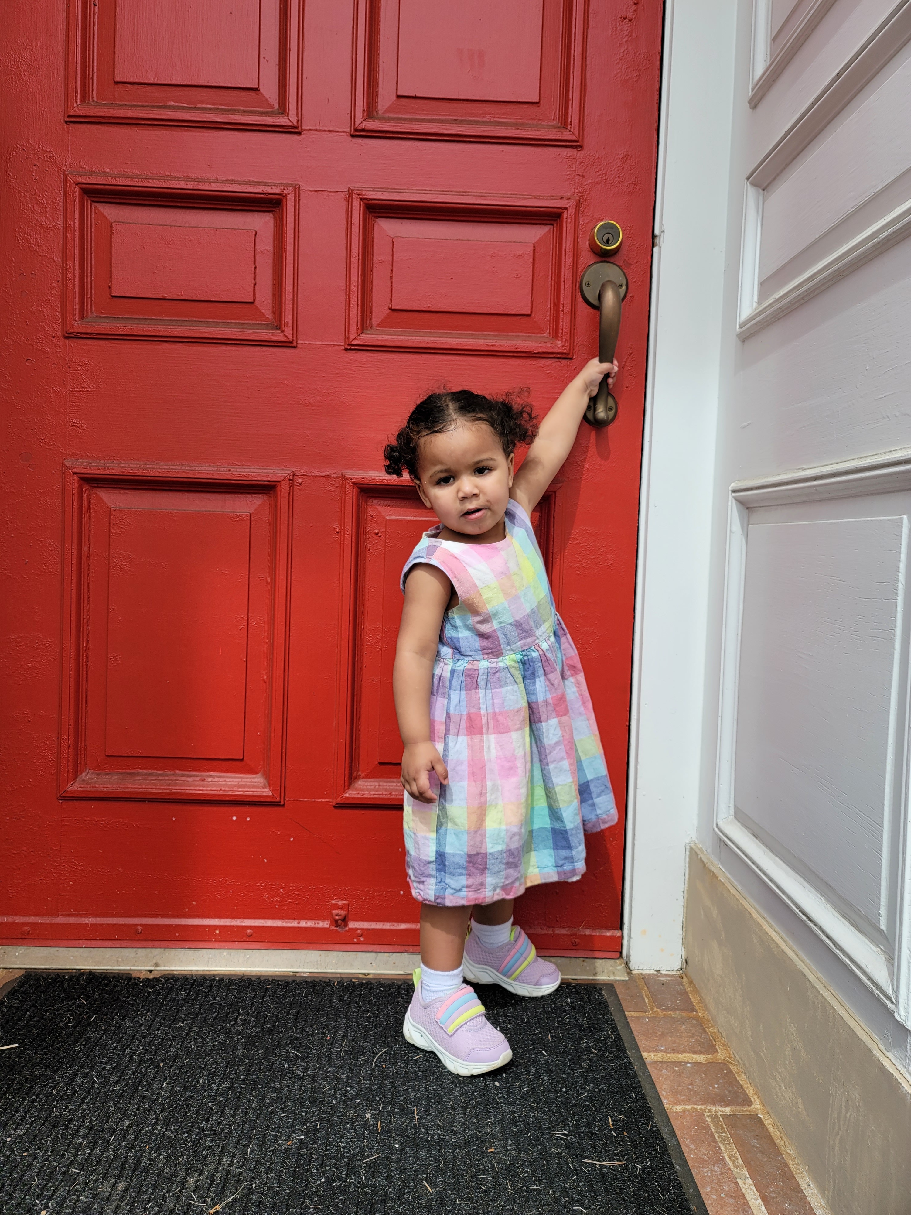 Give my children a comfortable home campaign photo, 2 of 5