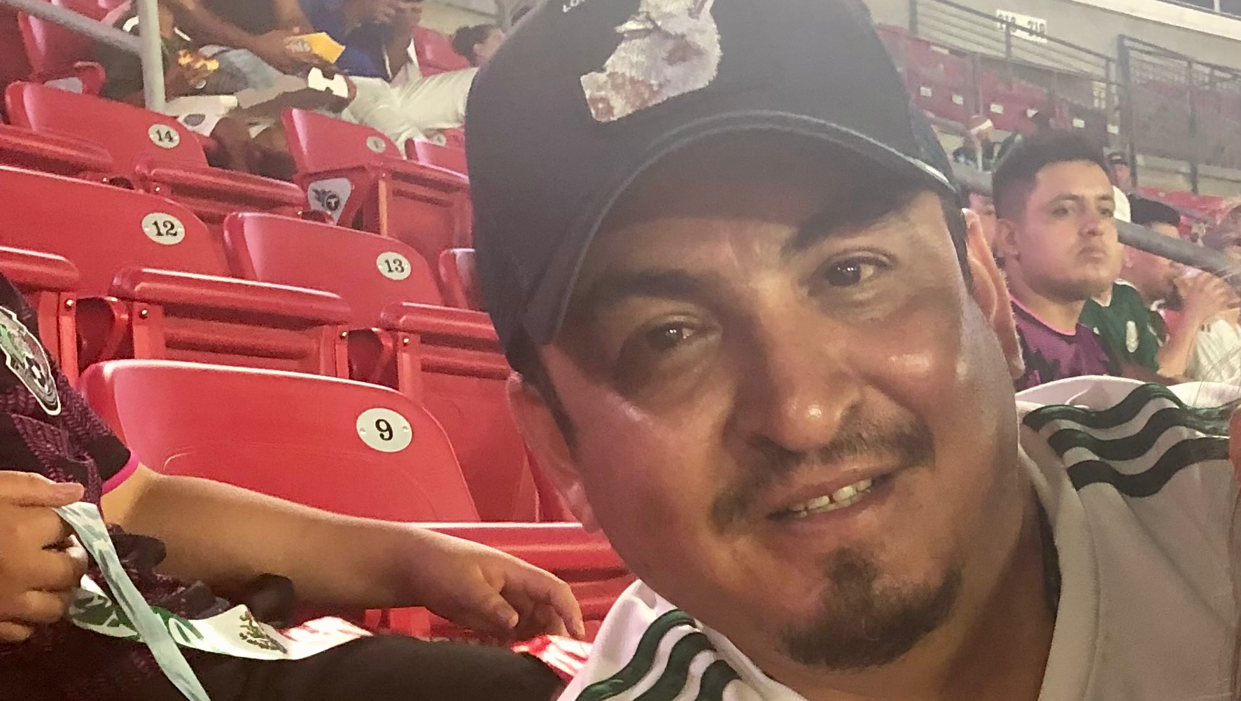 Support for Hector Alejandro Rodríguez's Family photo