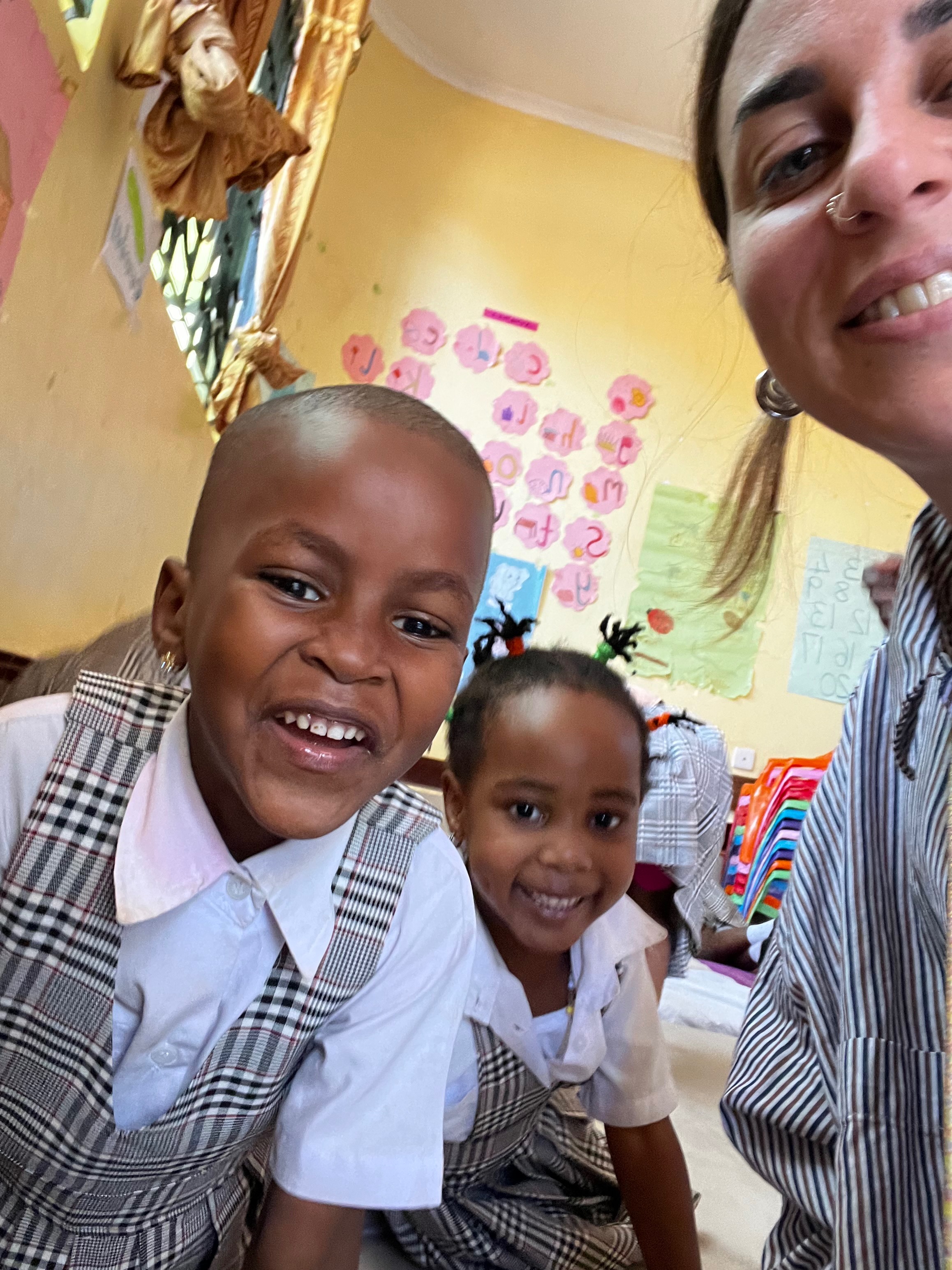 Comprare cibo per i bambini di asilo in Tanzania campaign photo, 5 of 8