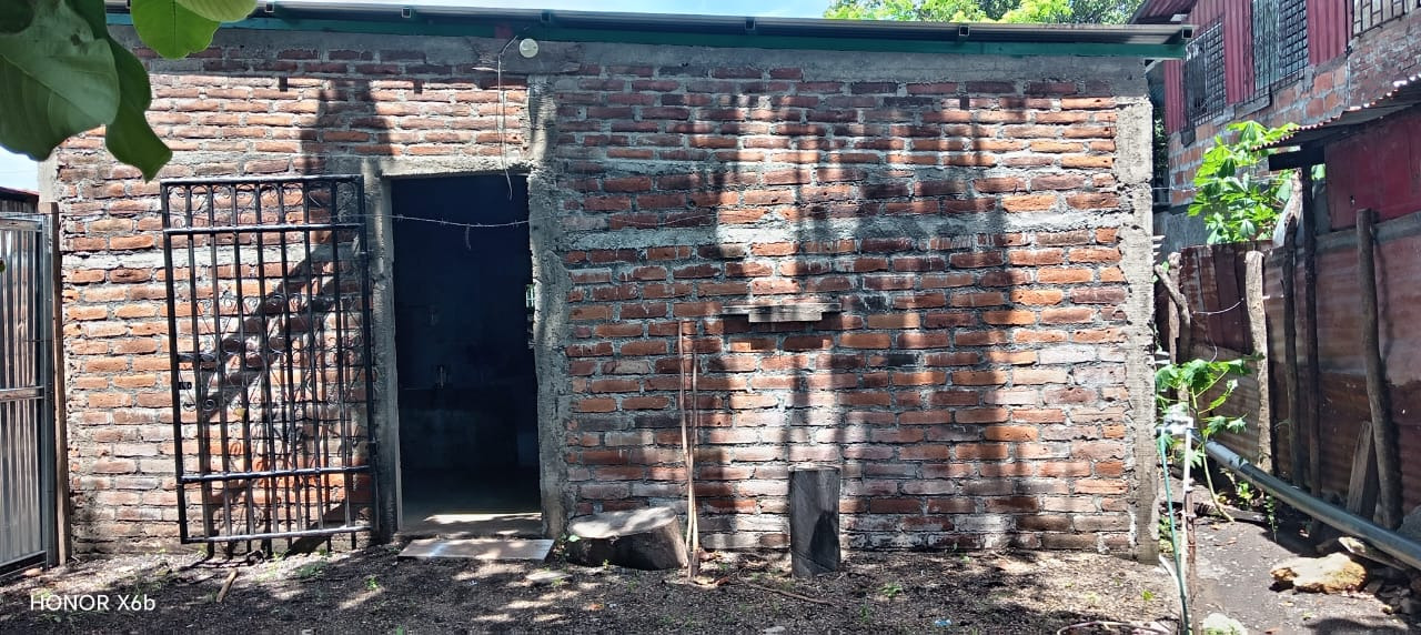 Help Hanseel rebuild his house and reunite his family campaign photo, 7 of 8