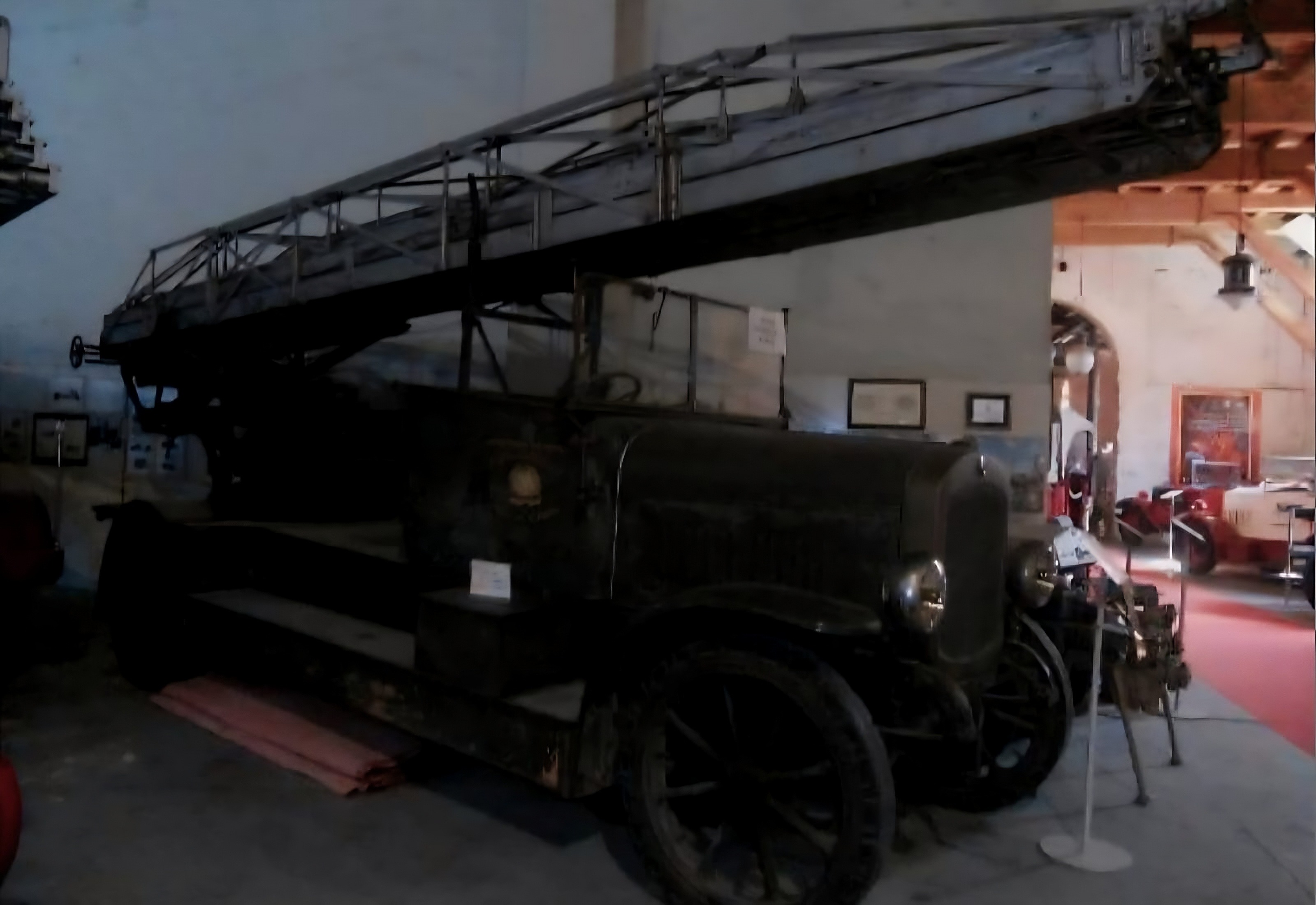 Un'Autoscala per il Museo storico dei Pompieri campaign photo, 5 of 8