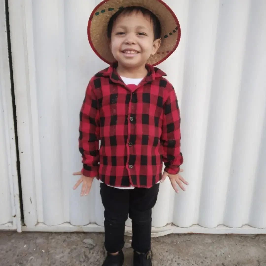 Ayuda a Gabriel, un pequeño de 5 años campaign photo, 2 of 4
