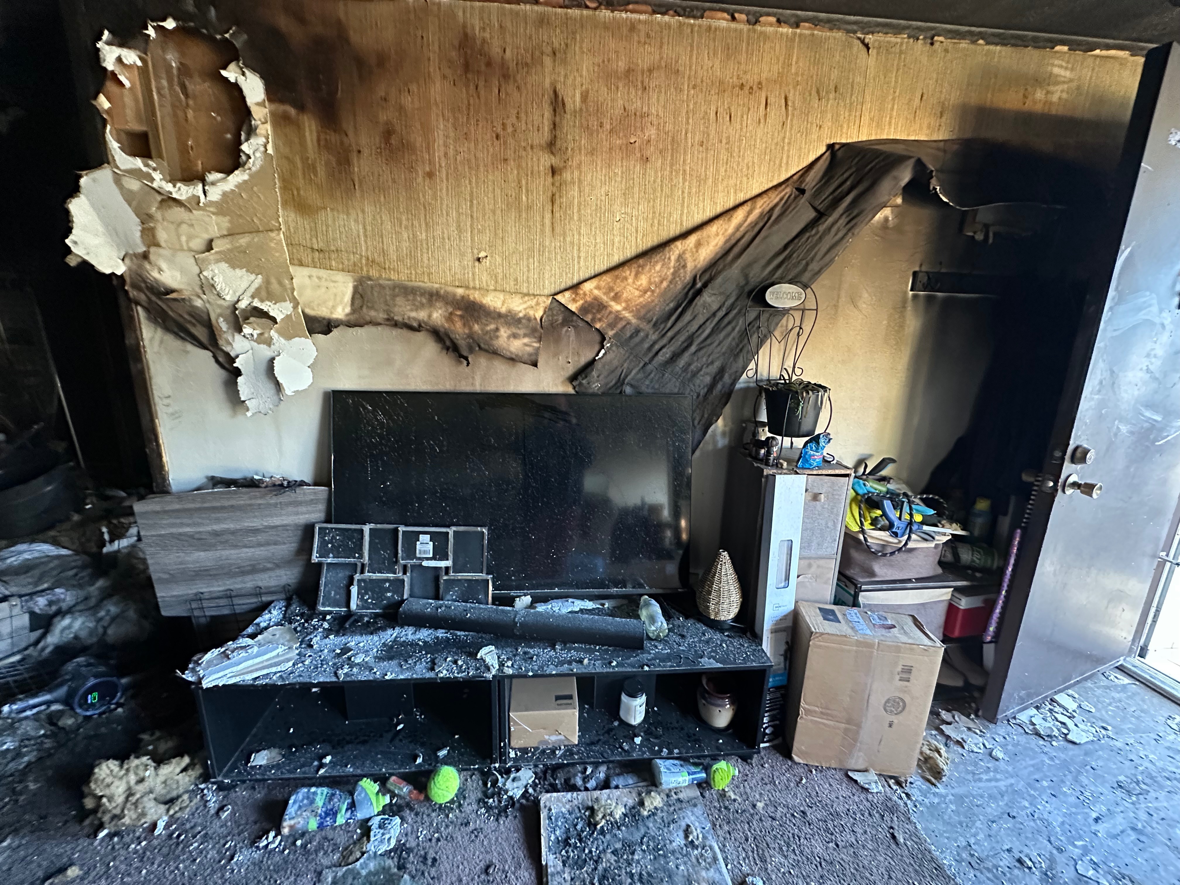 Support Leisa's Family After Devastating Fire campaign photo, 7 of 8