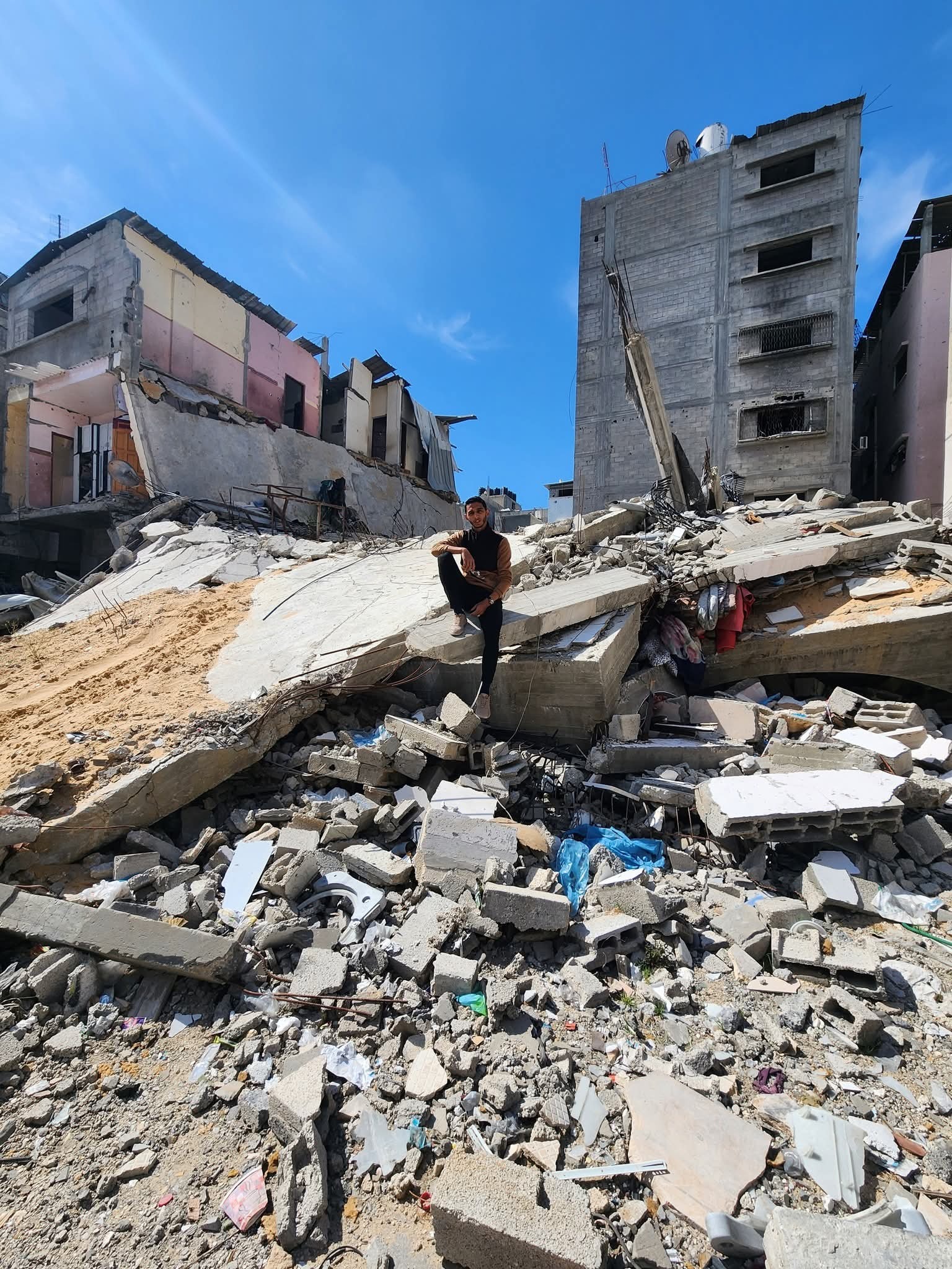 Voice of Gaza: Yahia Al-Awadiah’s Fight for Survival campaign photo, 6 of 8