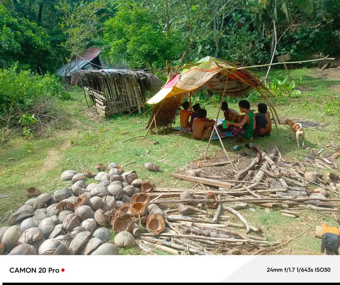 Please help they are in need of food water and shelter campaign photo, 6 of 8