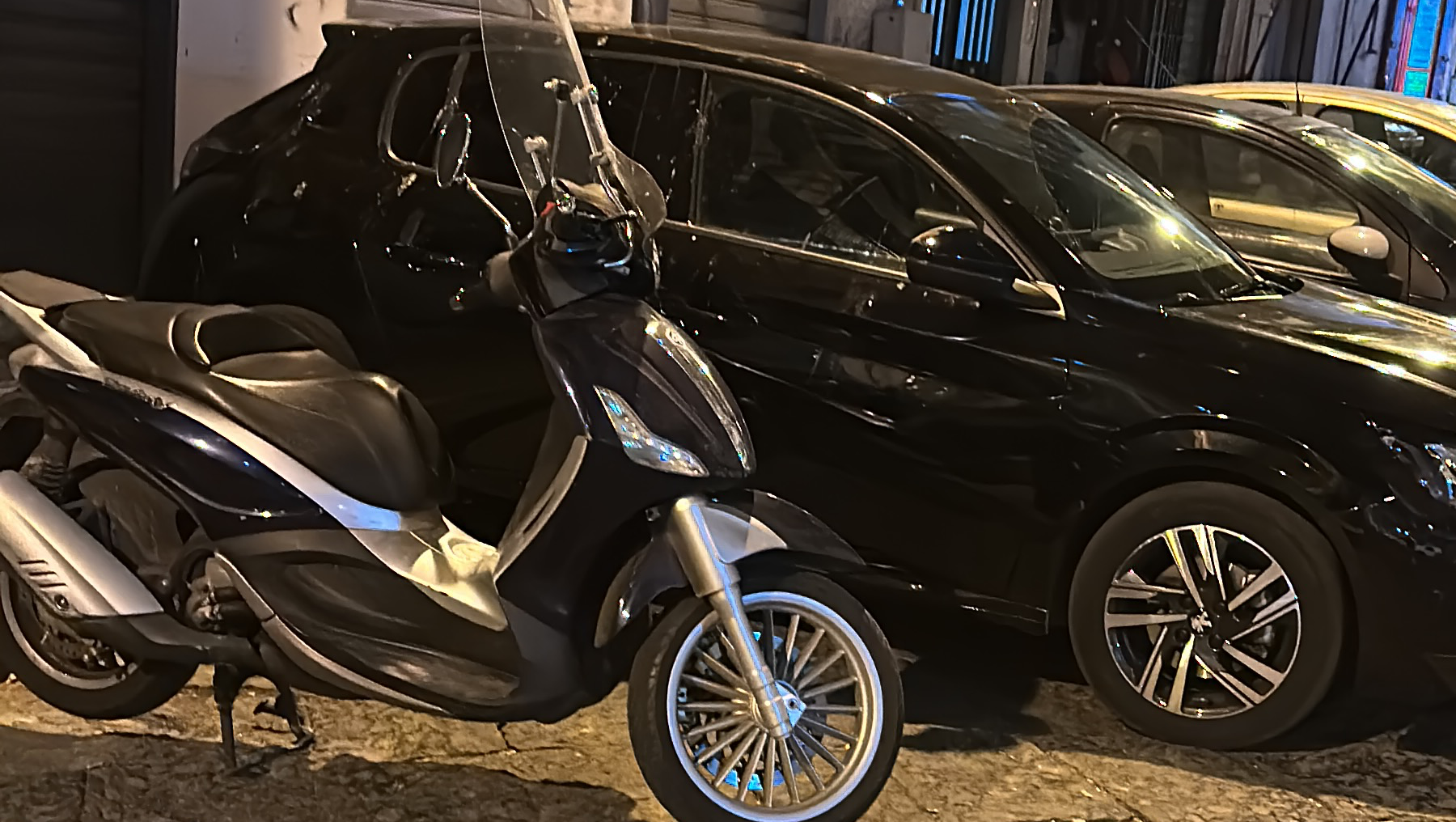 Aiutare enzo ad acquistare un motorino per fare glovo photo